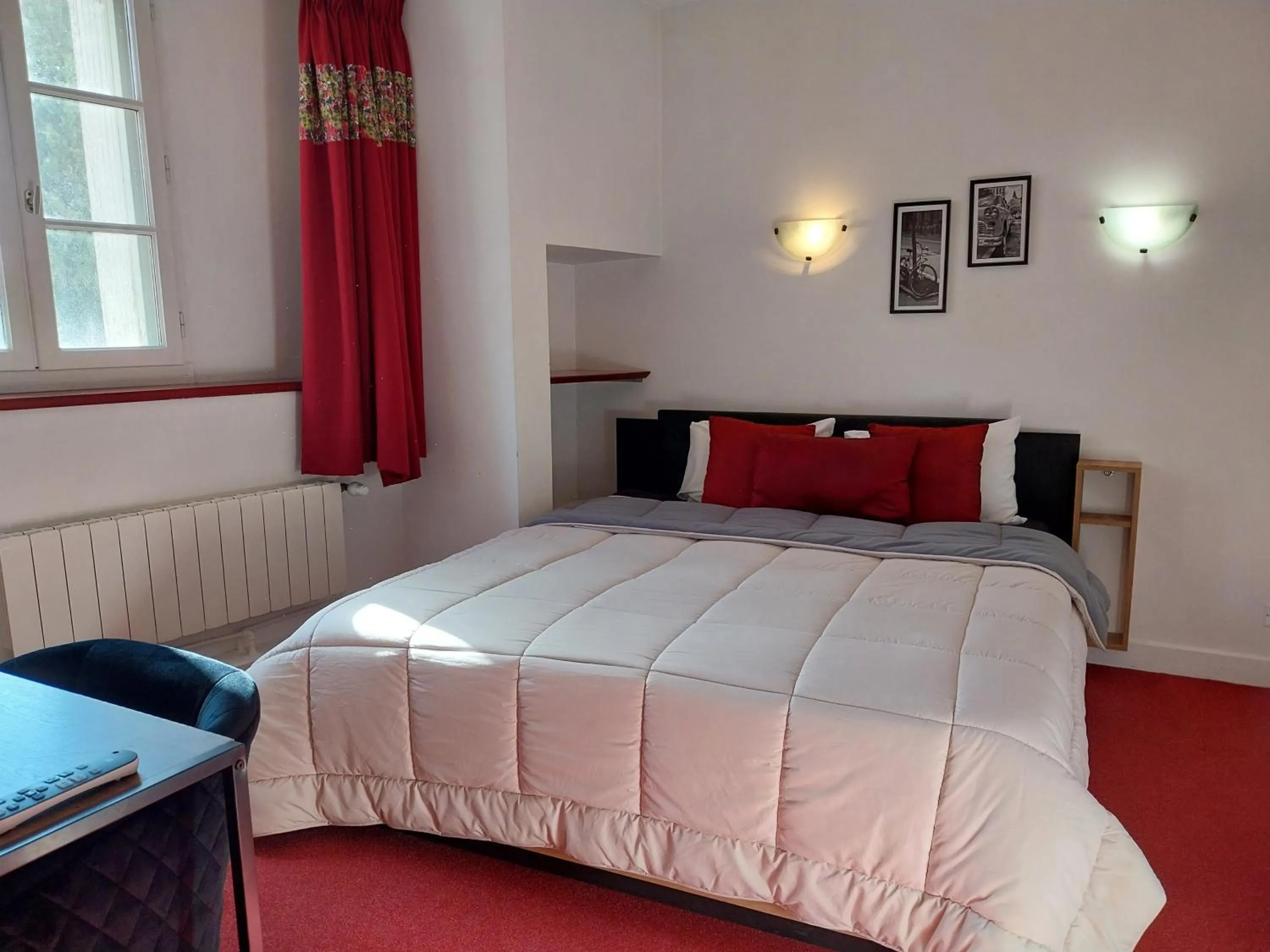 Garden view in Hôtel Jean XXII