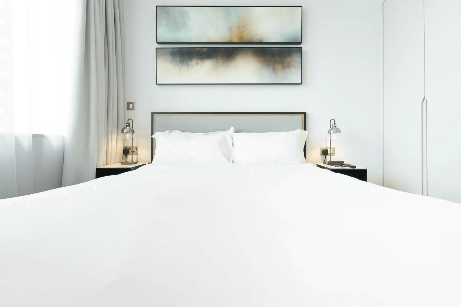 Property building, Bed in CitySuites Aparthotel