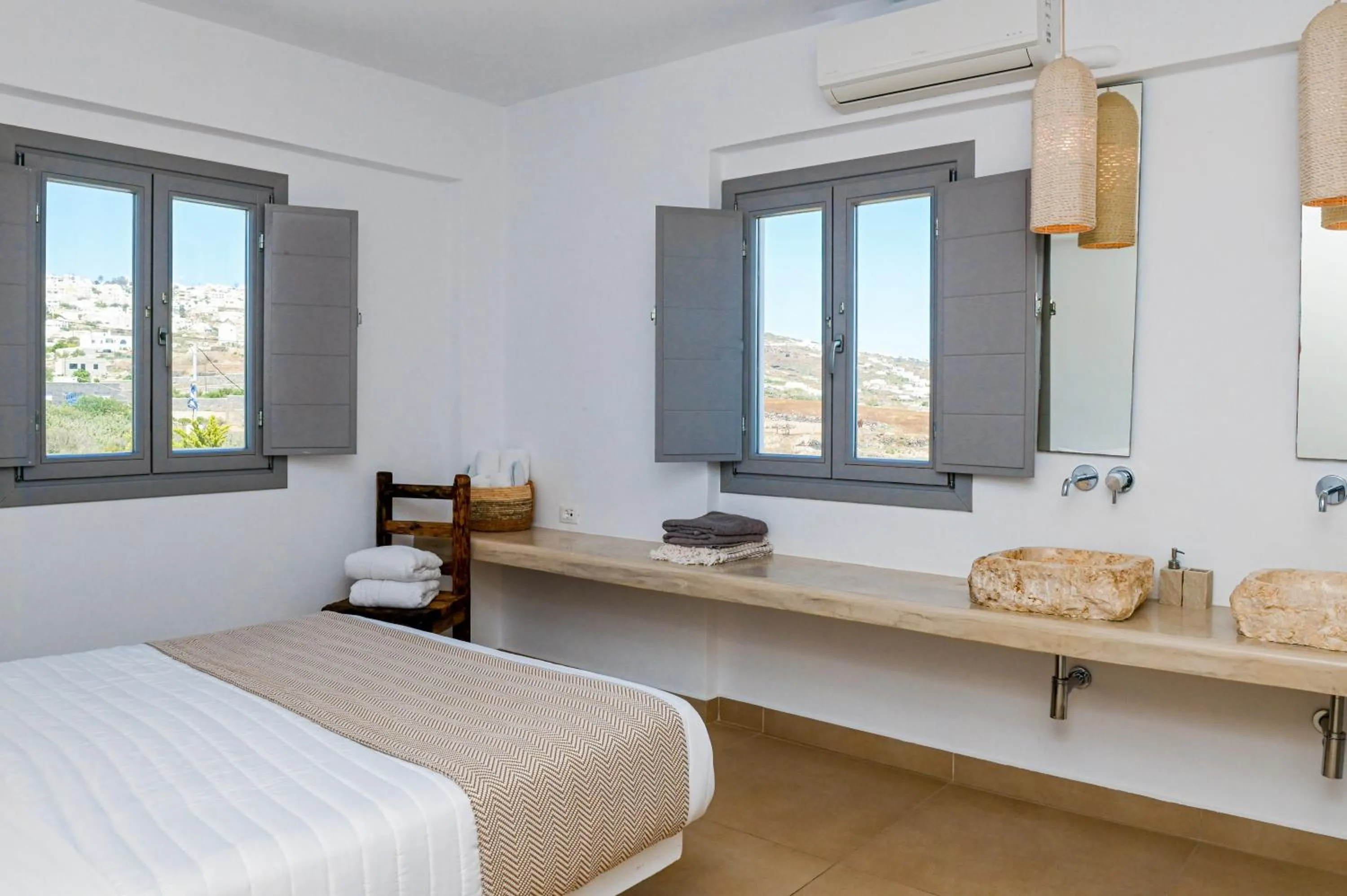 Bedroom, Bed in Saint Apostles Villas