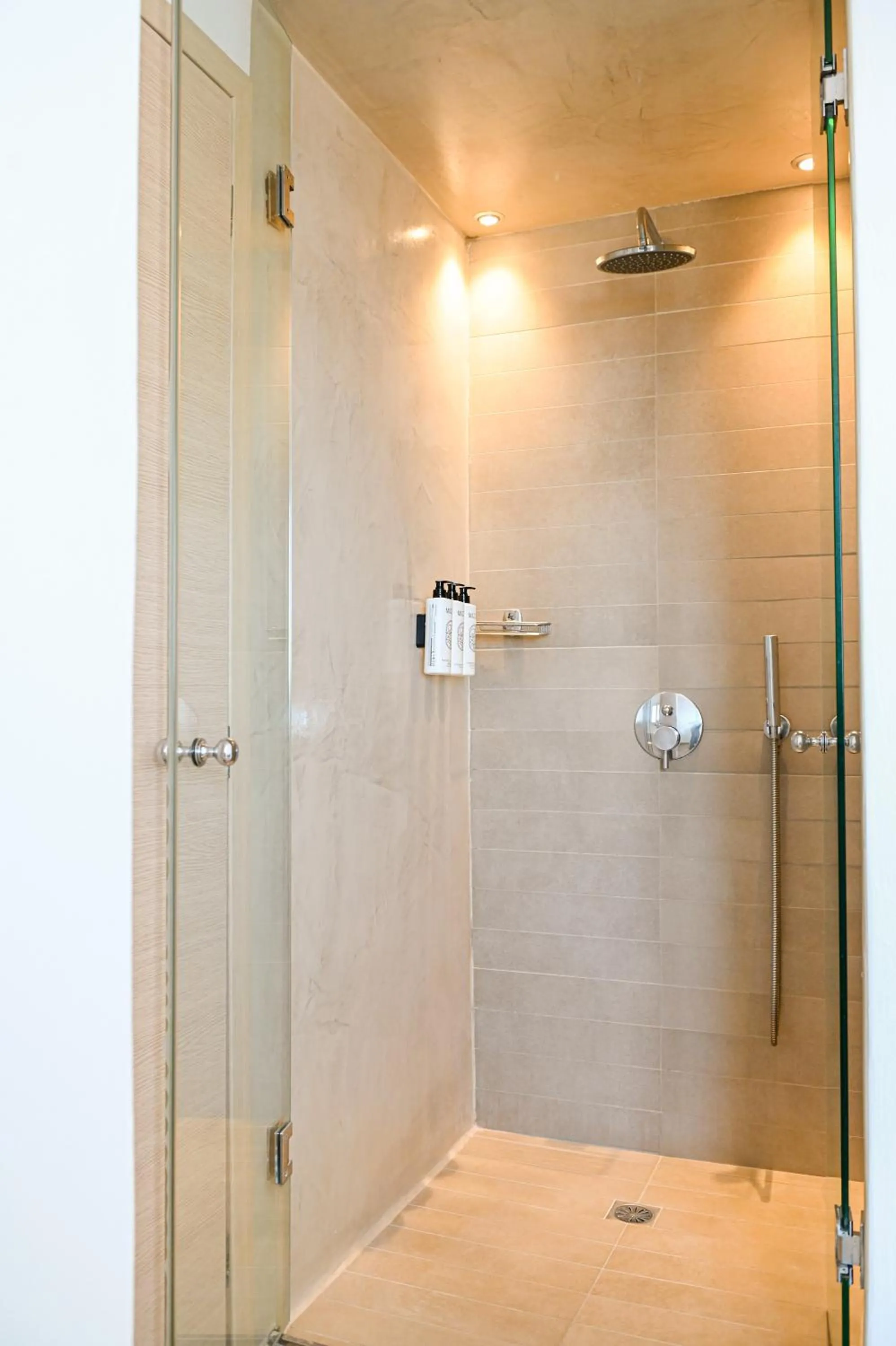 Shower in Saint Apostles Villas