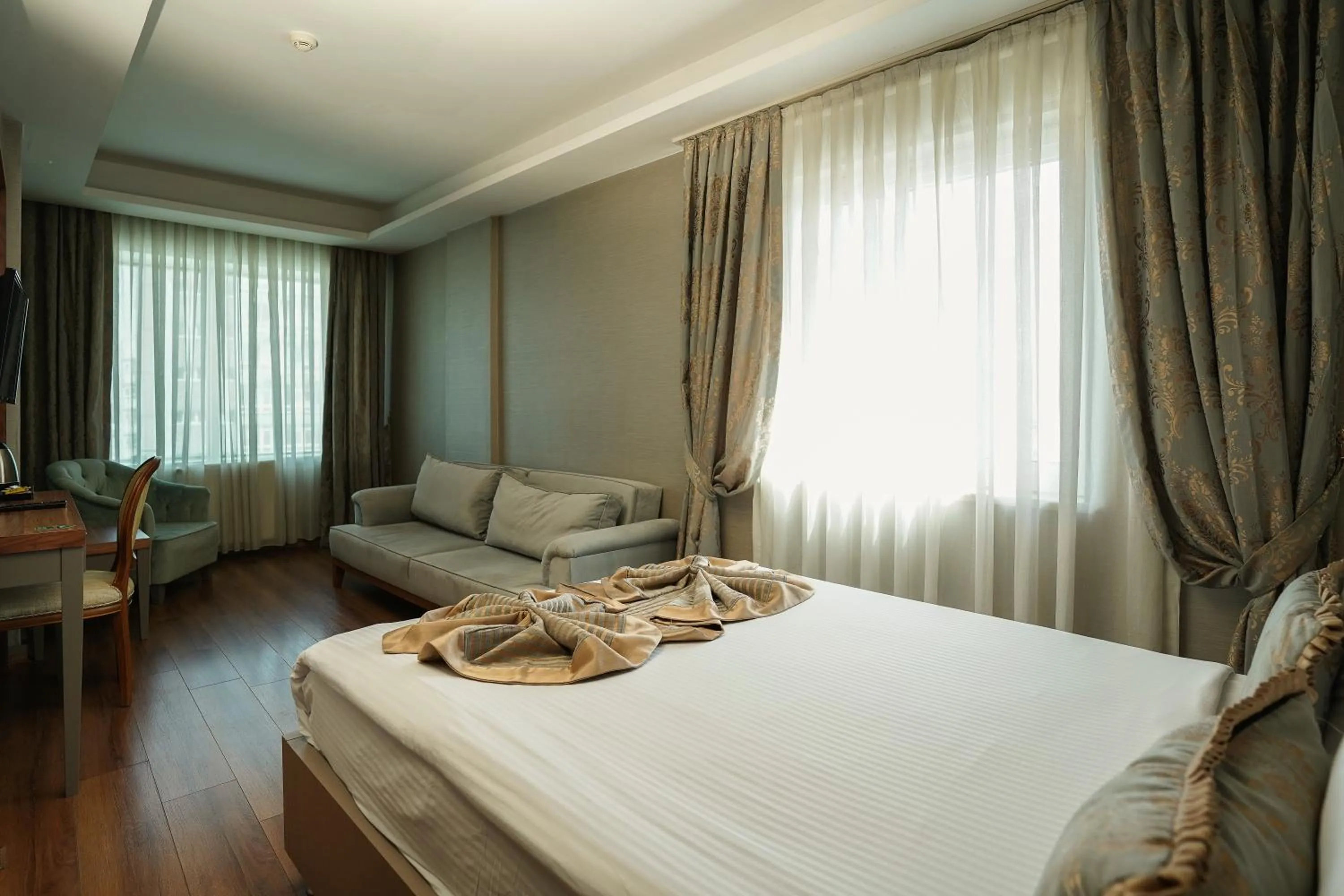 Bedroom, Bed in Enerji Otel