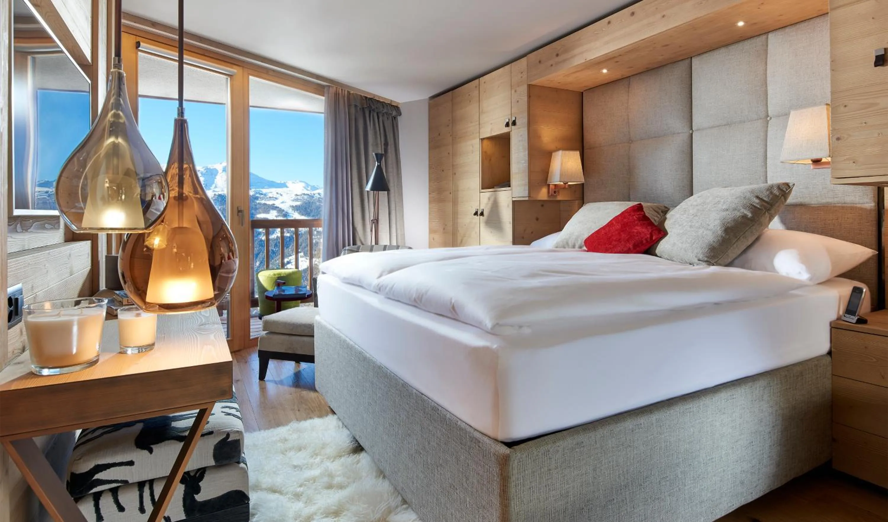 Bed in Chandolin Boutique Hotel