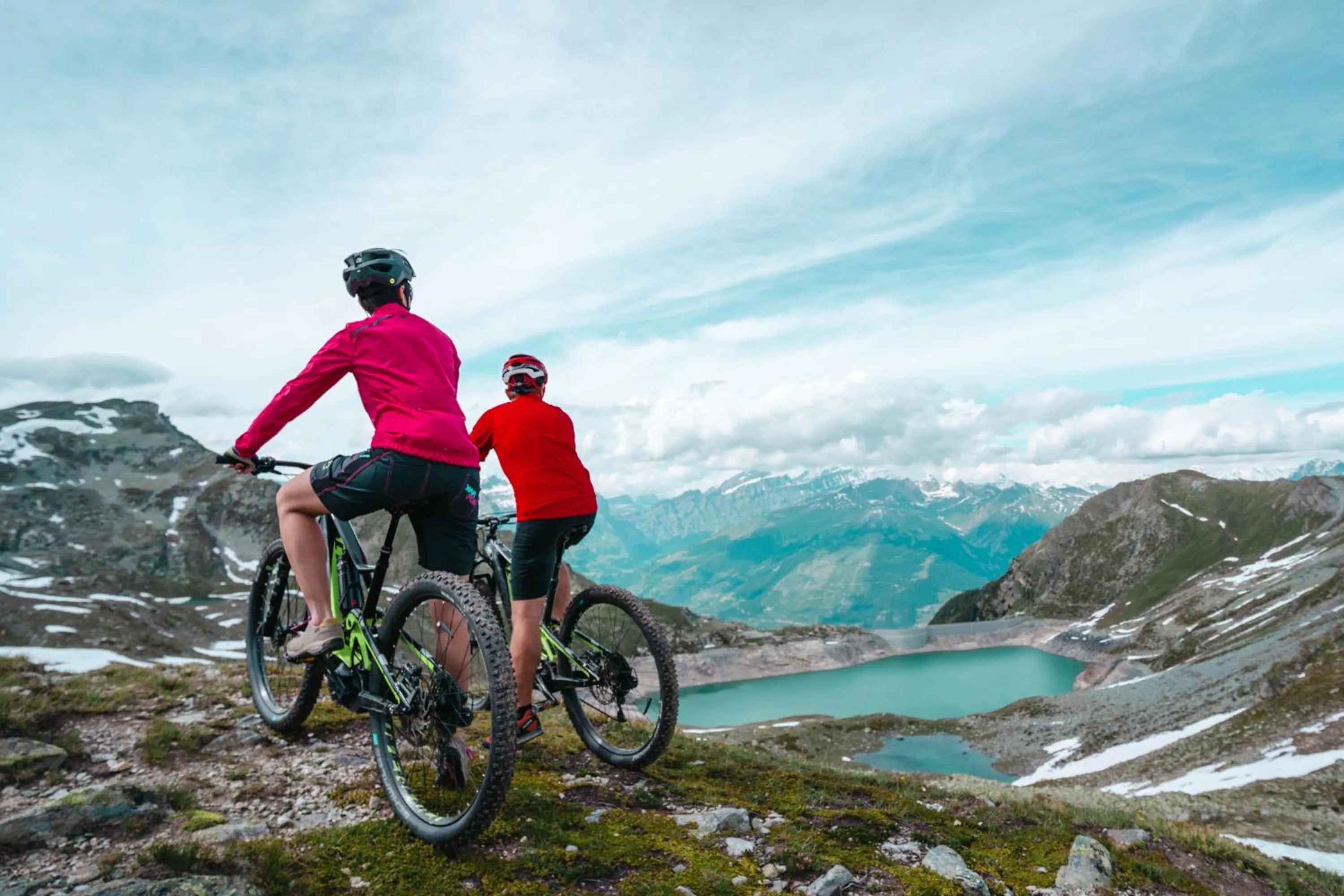Cycling in Chandolin Boutique Hotel