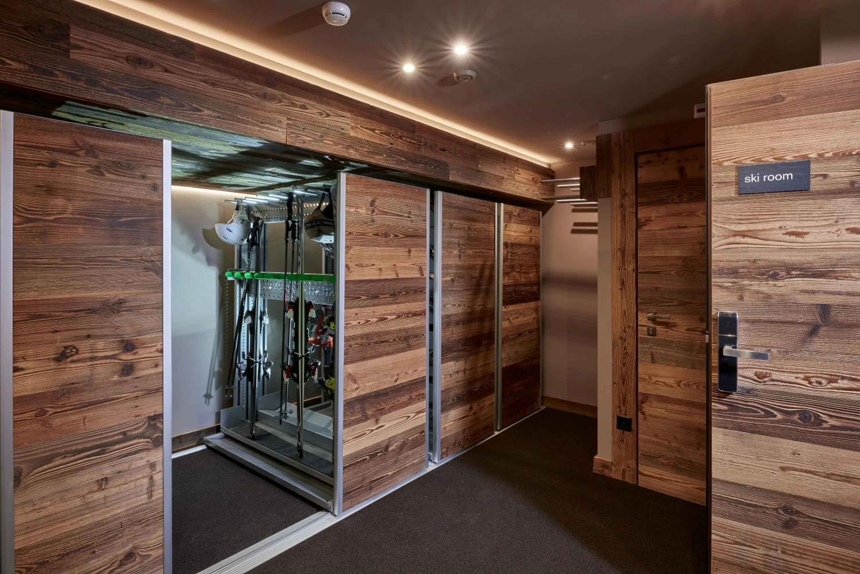 Winter in Chandolin Boutique Hotel