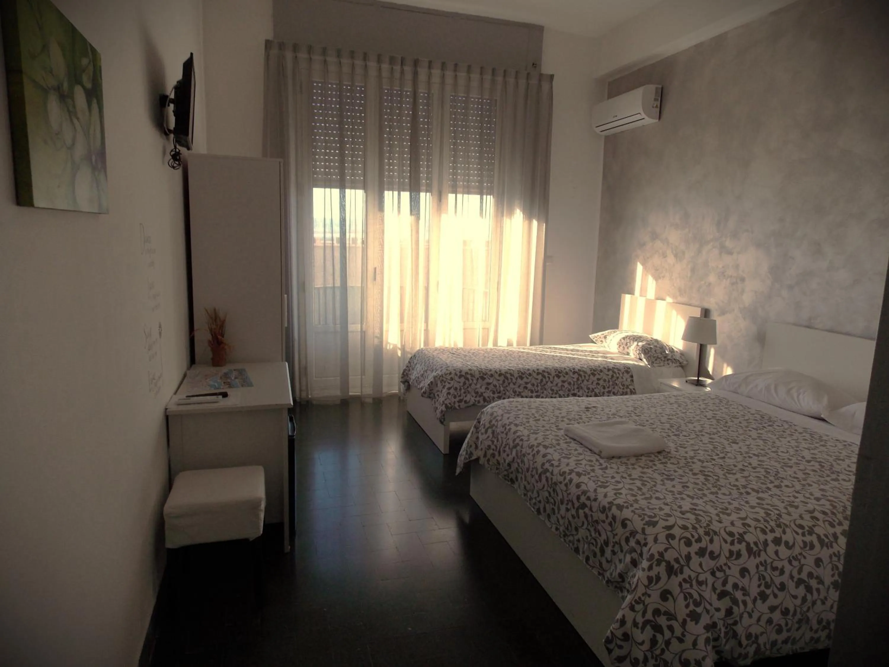 Bedroom, Bed in Central House