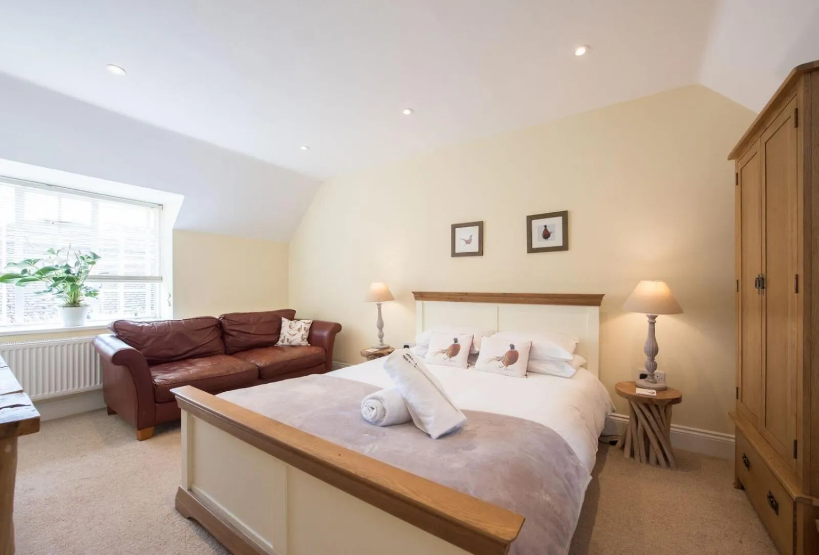 Bed in The Lodge at Broadway