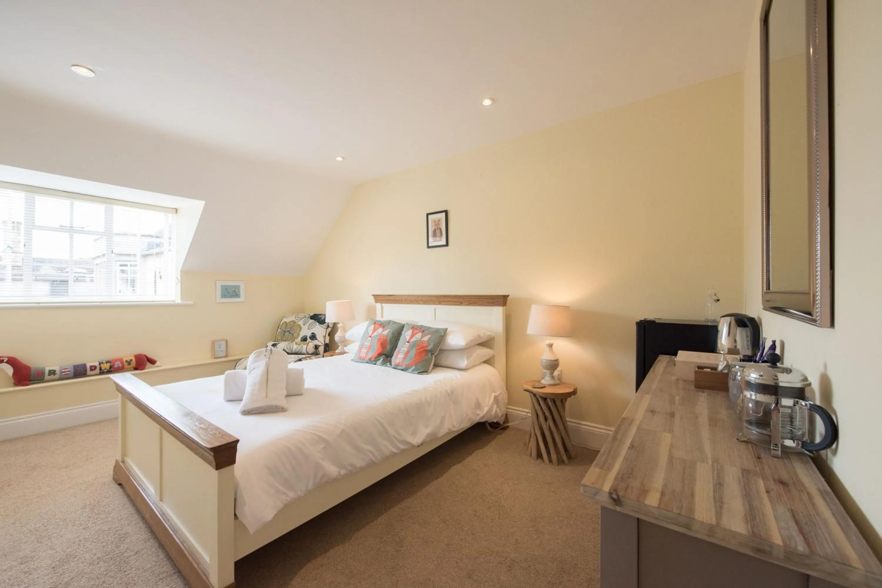 Bed in The Lodge at Broadway