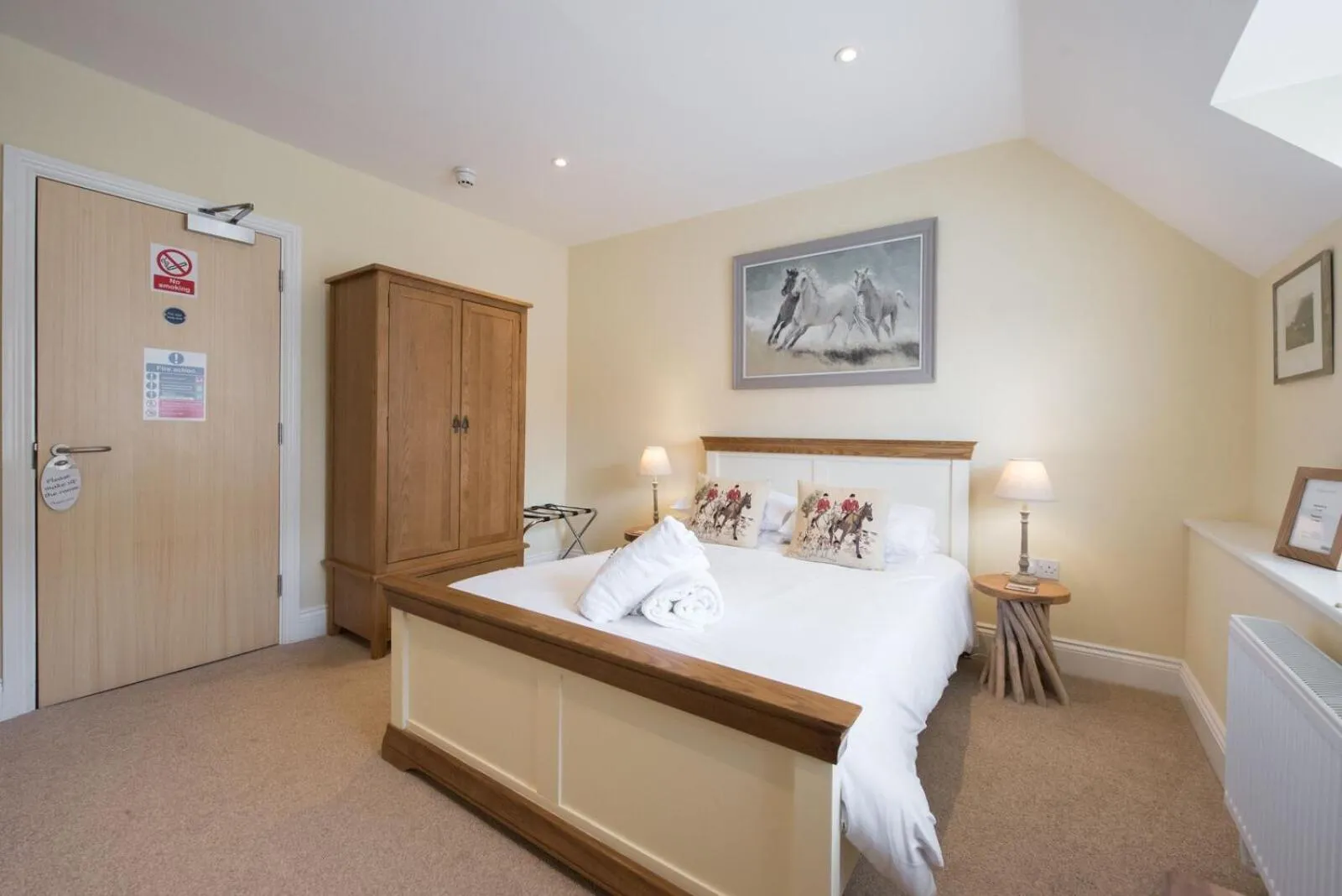 Bed in The Lodge at Broadway