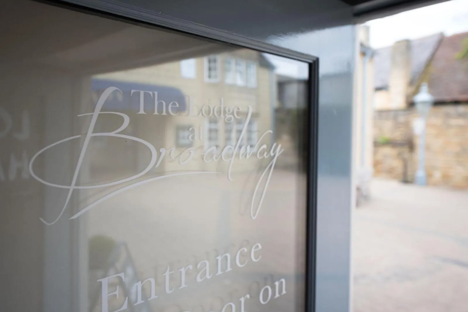 Living room in The Lodge at Broadway