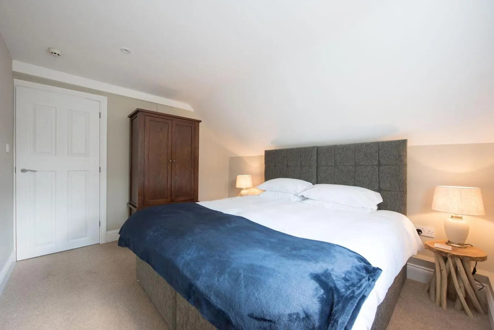 Bed in The Lodge at Broadway