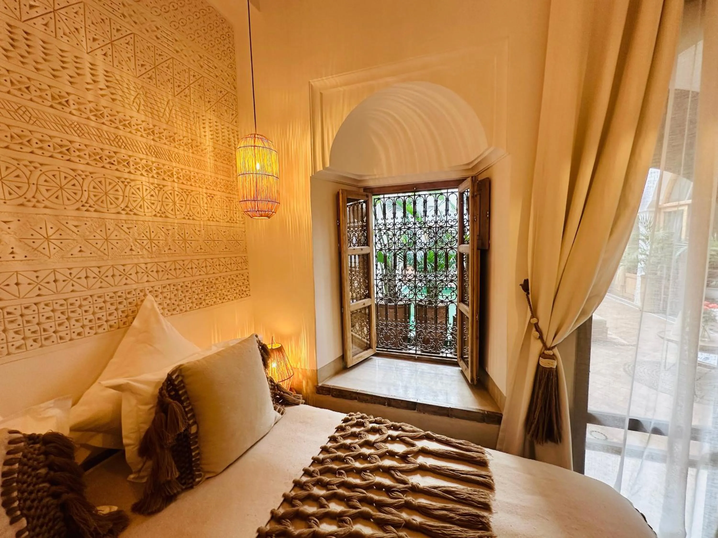 Garden view, Bed in Riad Jardin Des Sens & Spa