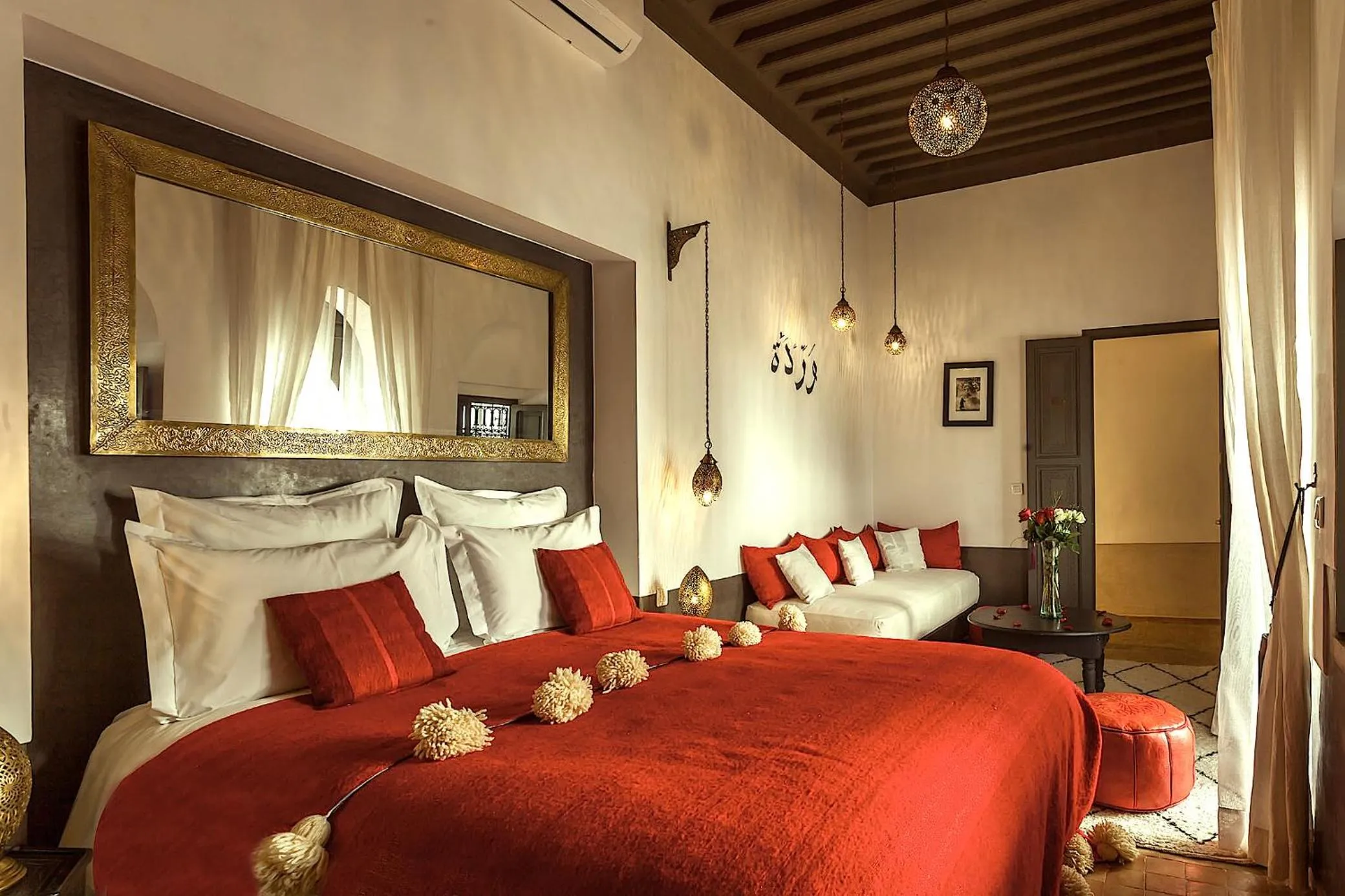 Bed in Riad Jardin Des Sens & Spa