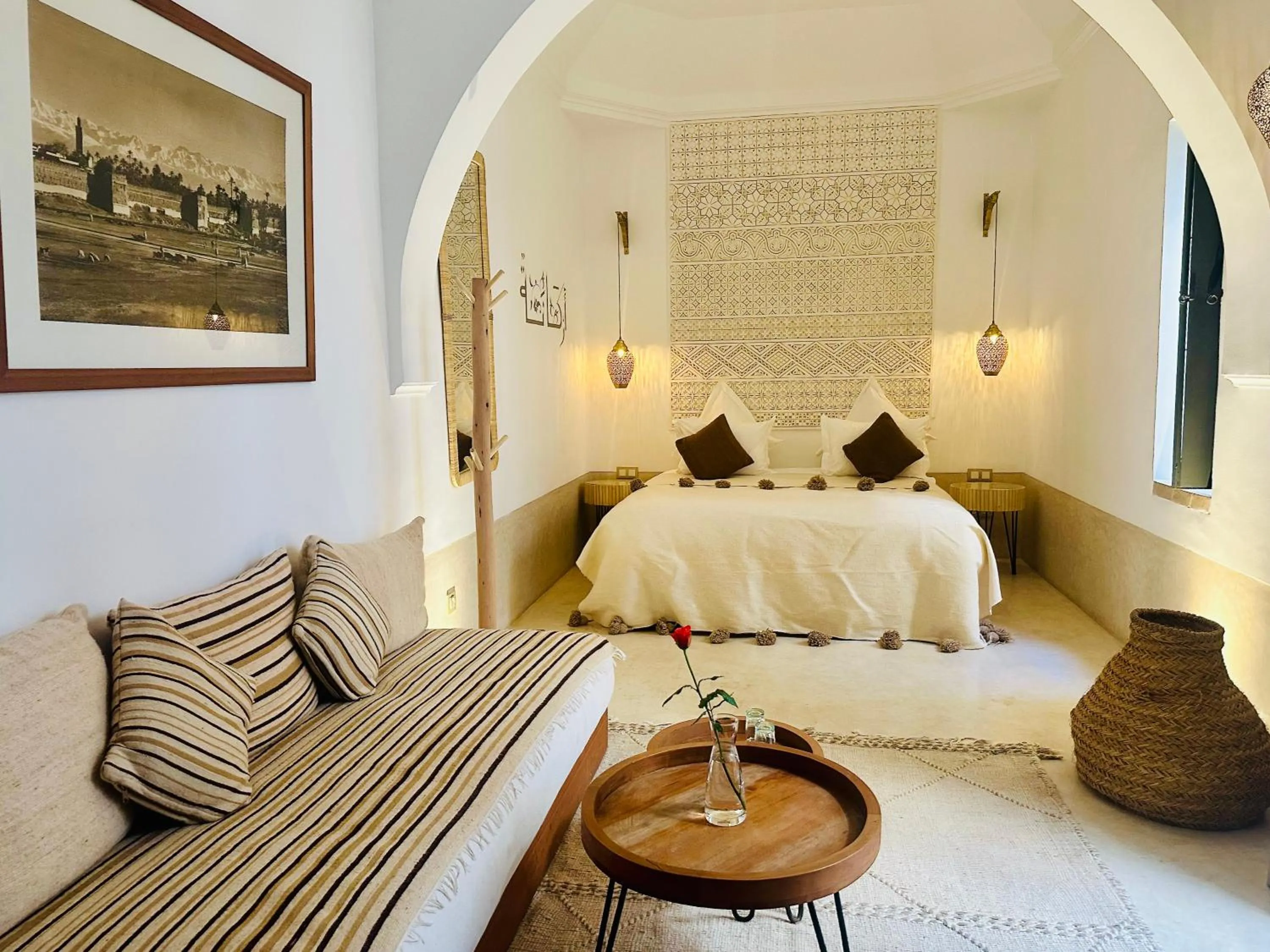 Photo of the whole room, Bed in Riad Jardin Des Sens & Spa