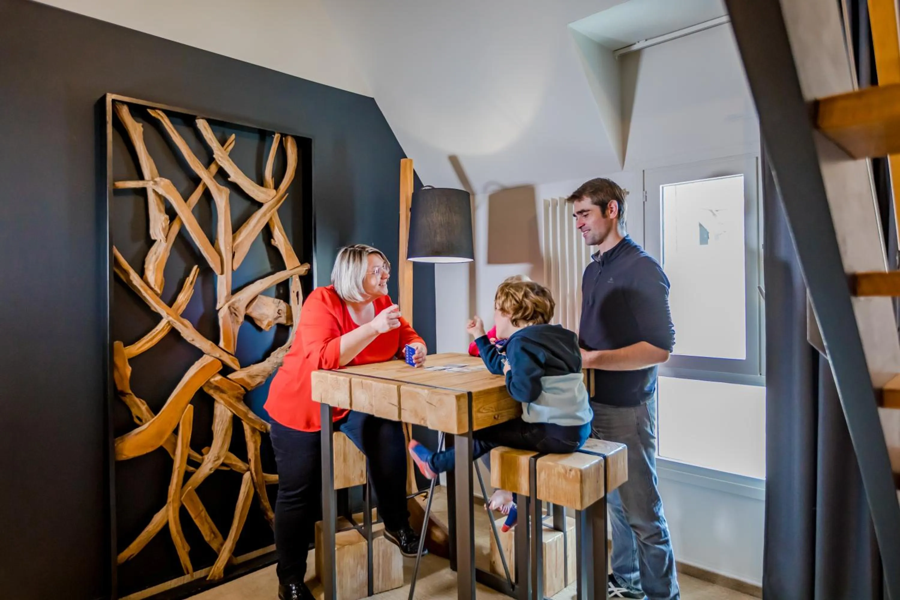 People in Logis Hôtel Restaurant Le Fruitier