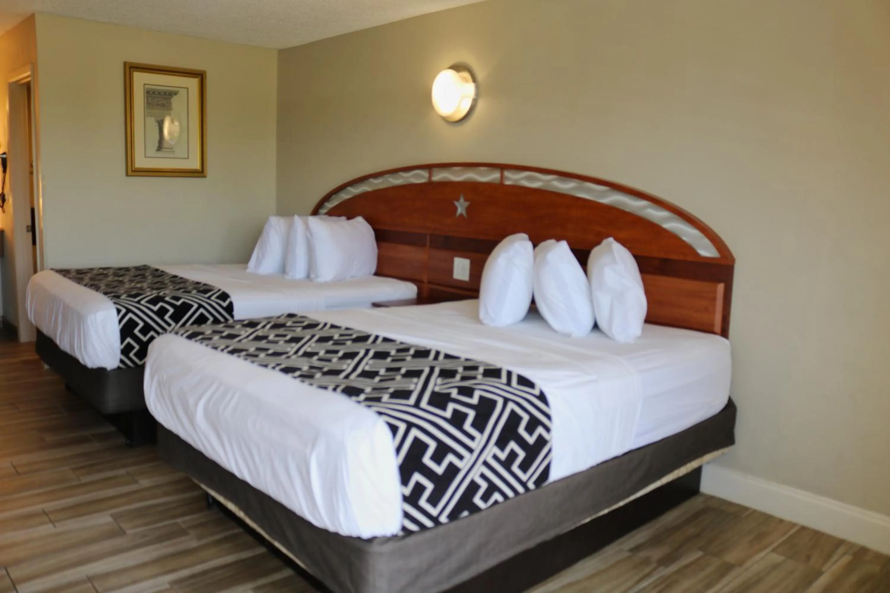 furniture, Bed in Magic Key - Near Disney