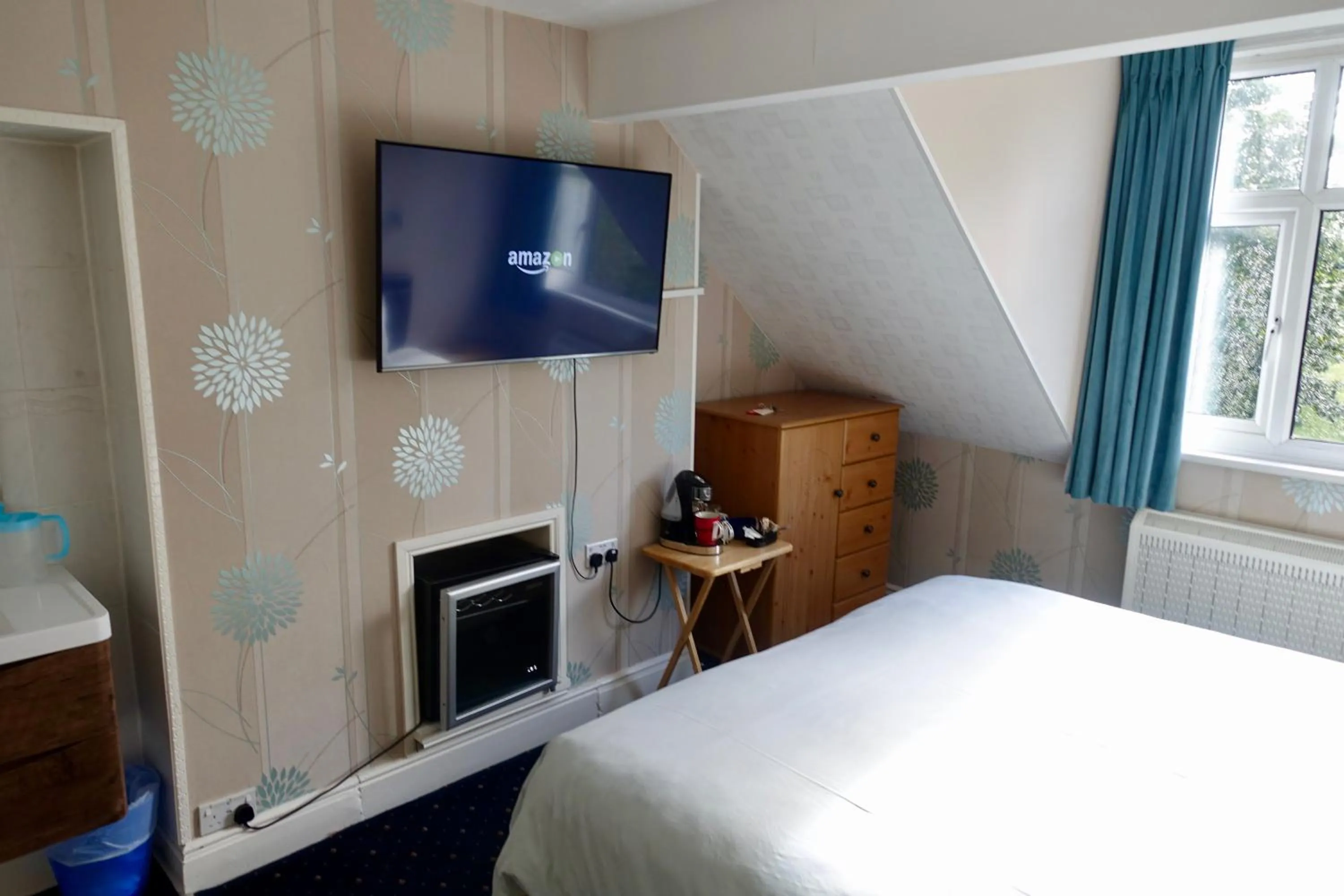 Bed in Abinger Guest House