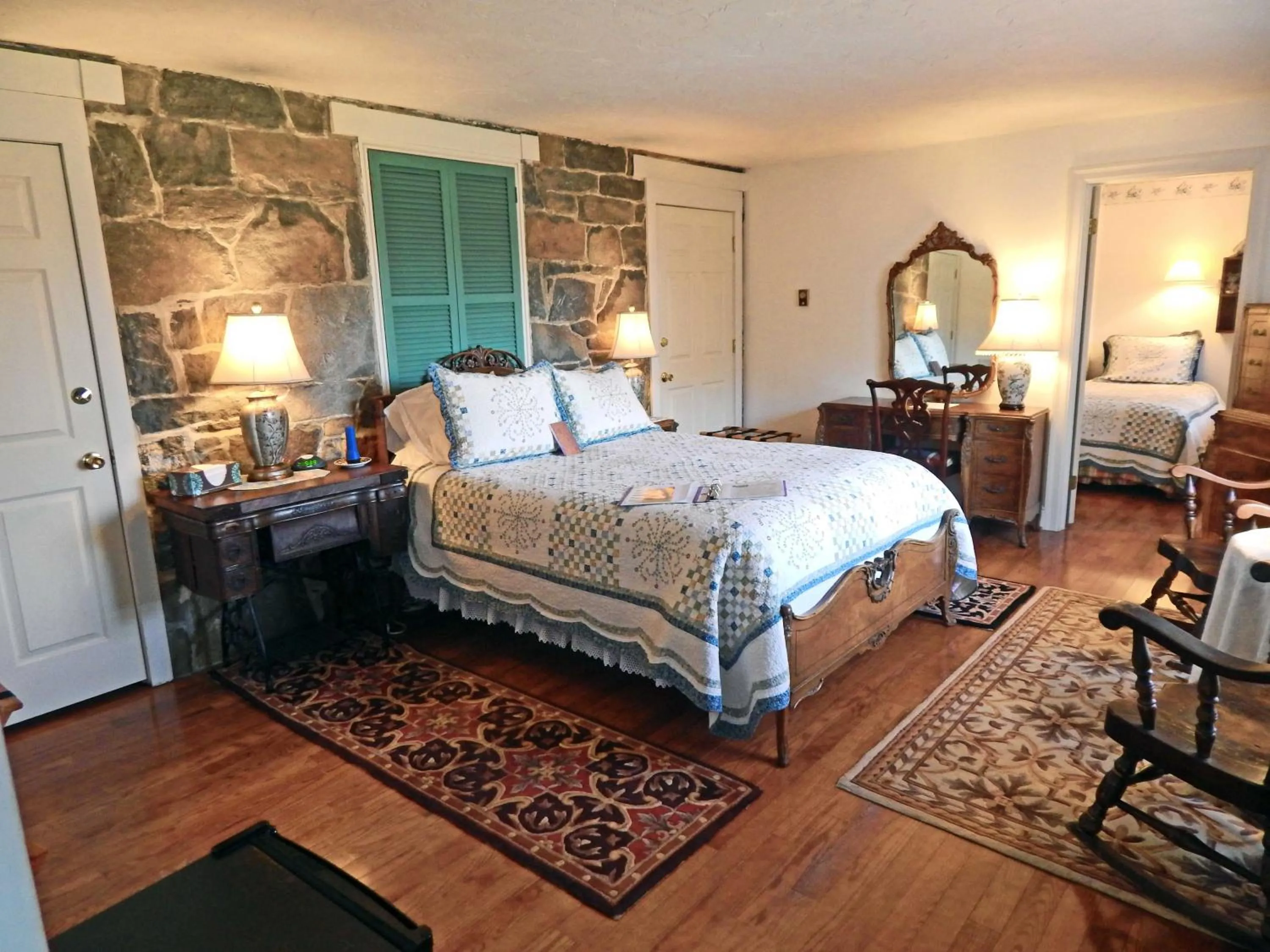 Photo of the whole room in Gettysburg Battlefield Bed & Breakfast Inn