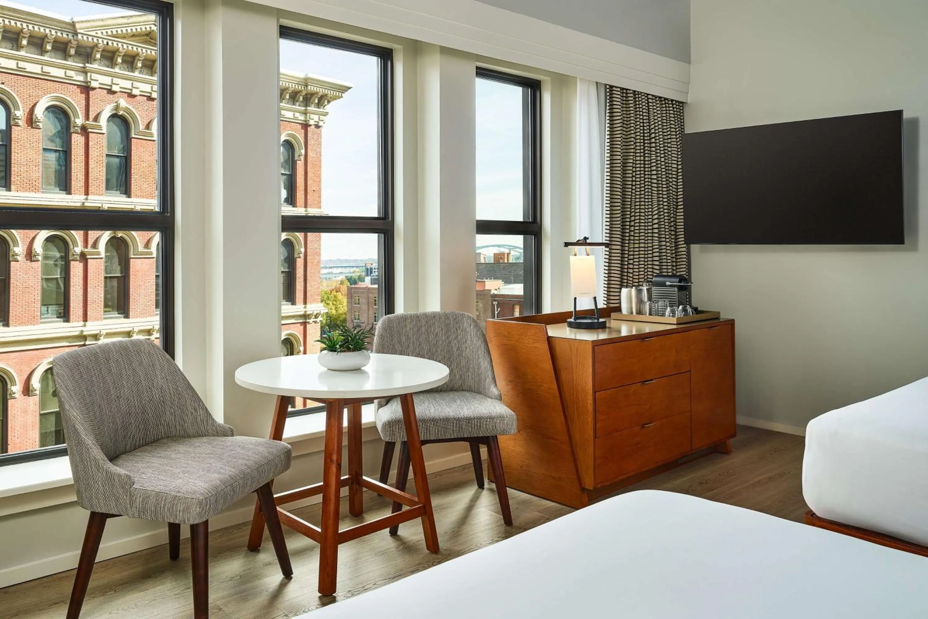 Bed in The Bankers Alley Hotel Nashville, Tapestry Collection by Hilton