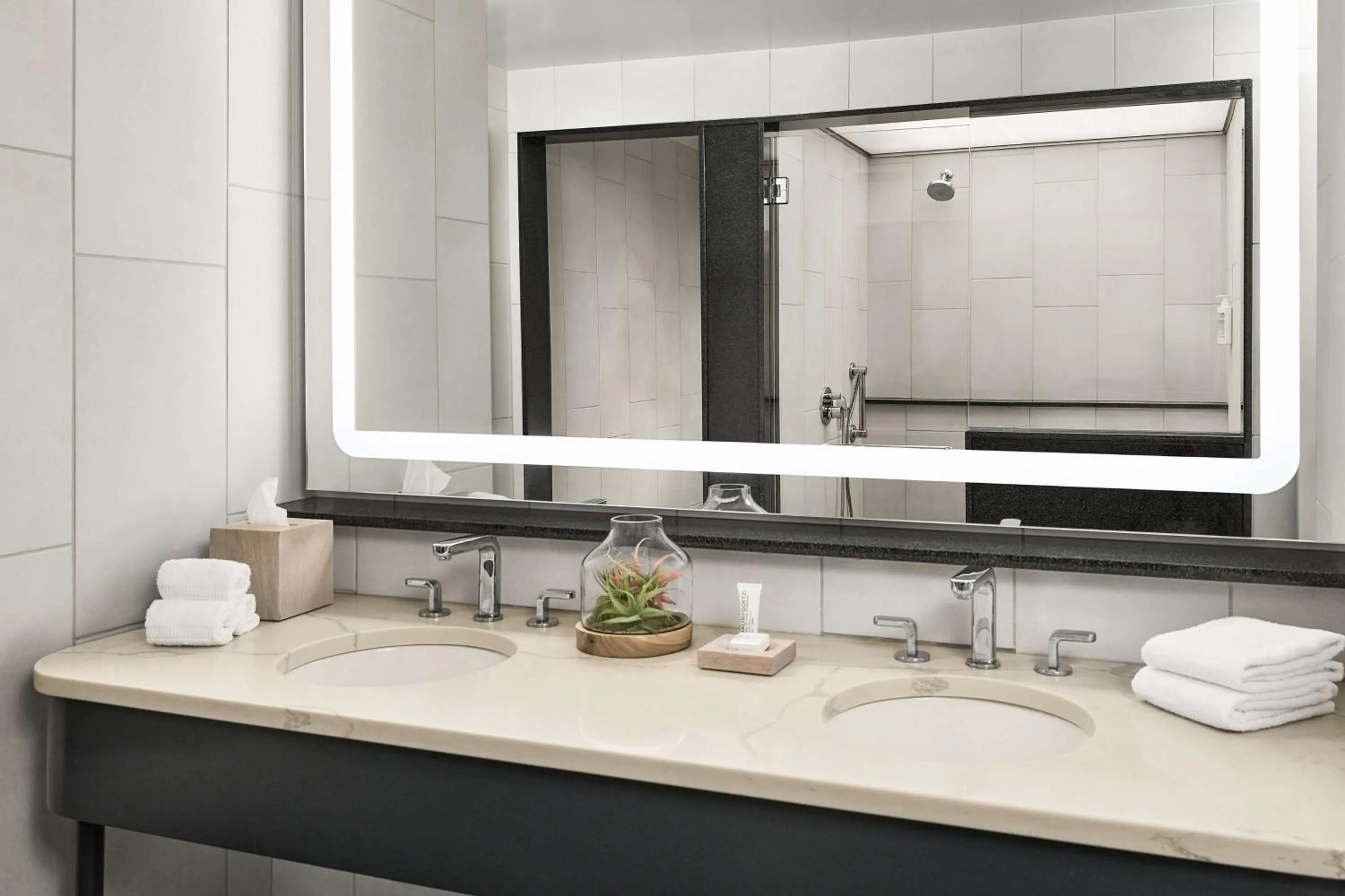 Bathroom in The Bankers Alley Hotel Nashville, Tapestry Collection by Hilton