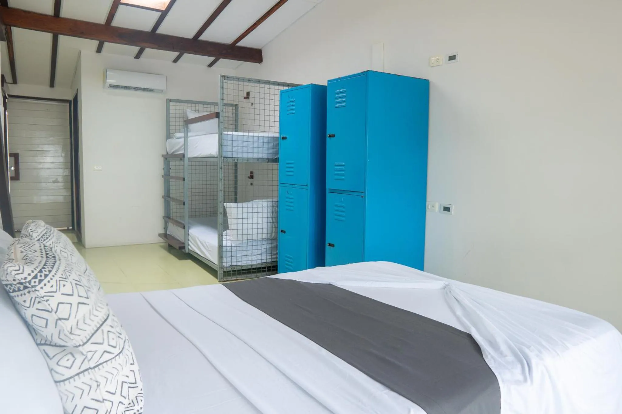 Bed in The Yak Lake House - Hostal Bacalar