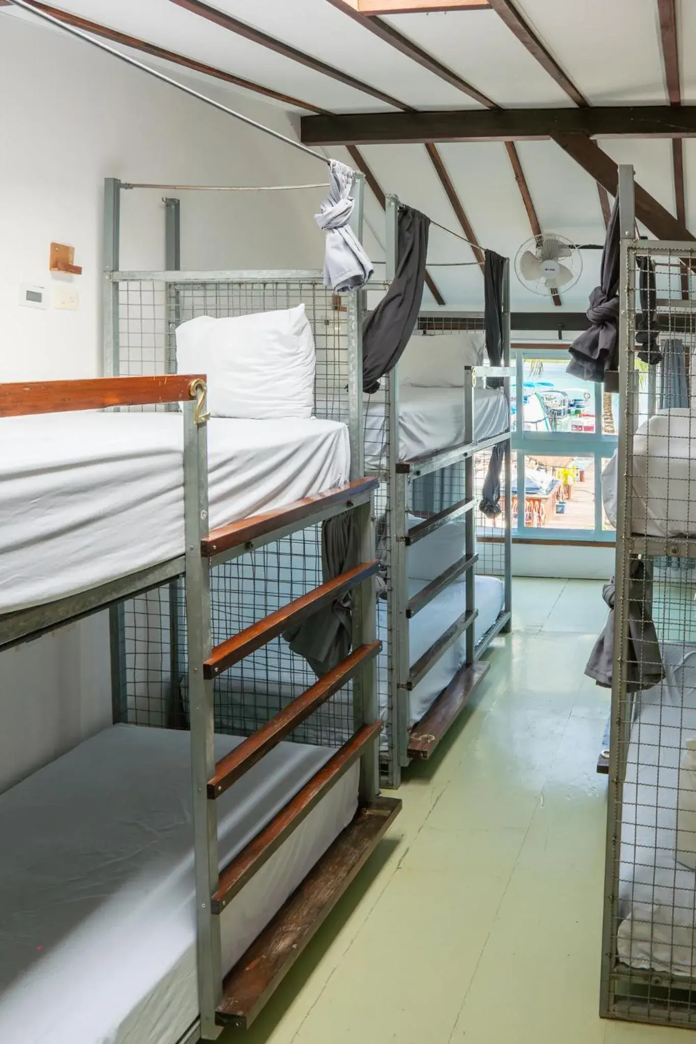 Bed in 6-Bed Female Dormitory Room in The Yak Lake House - Hostal Bacalar Bed in 6-Bed Female Dormitory Room in The Yak Lake House - Hostal Bacalar