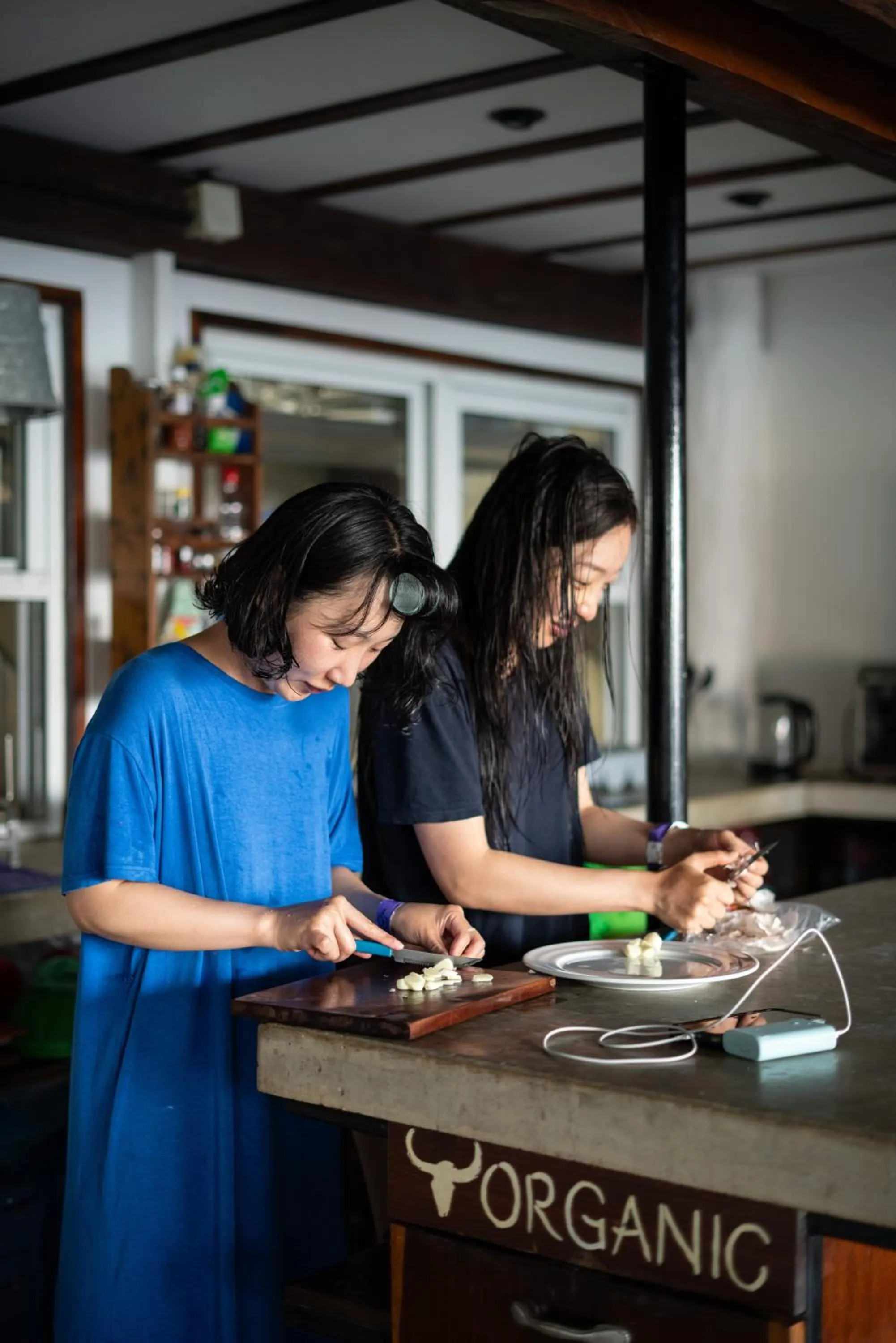 Communal kitchen in The Yak Lake House - Hostal Bacalar