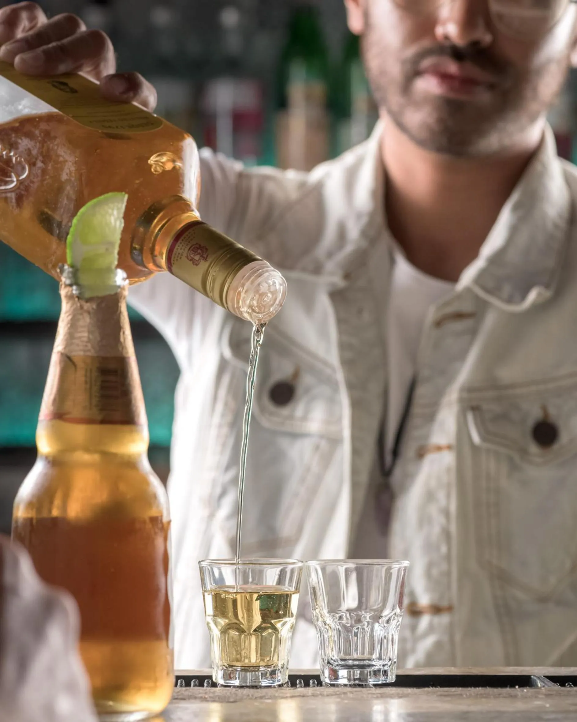 Alcoholic drinks in The Yak Lake House - Hostal Bacalar