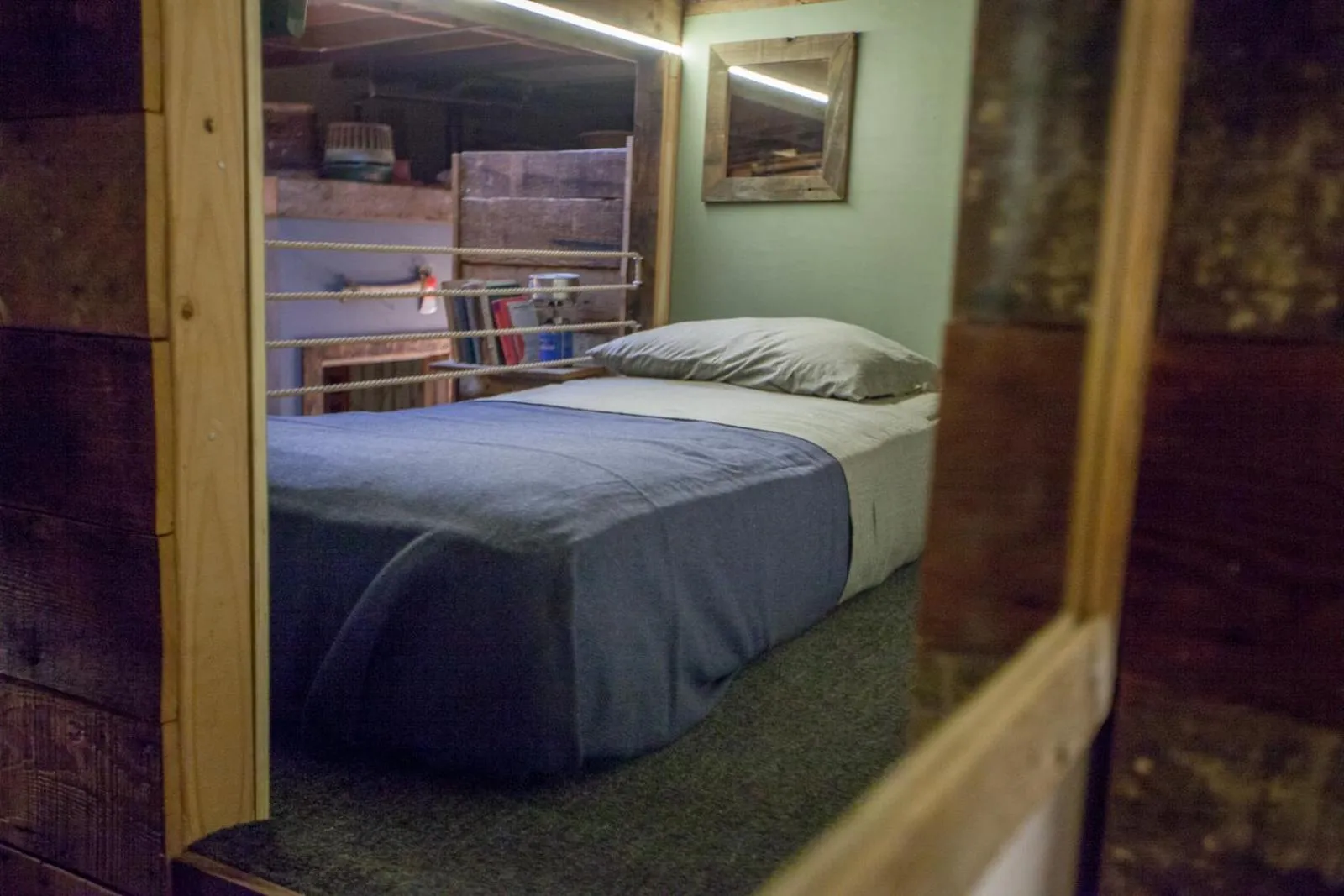 Bed in PodShare East Hollywood