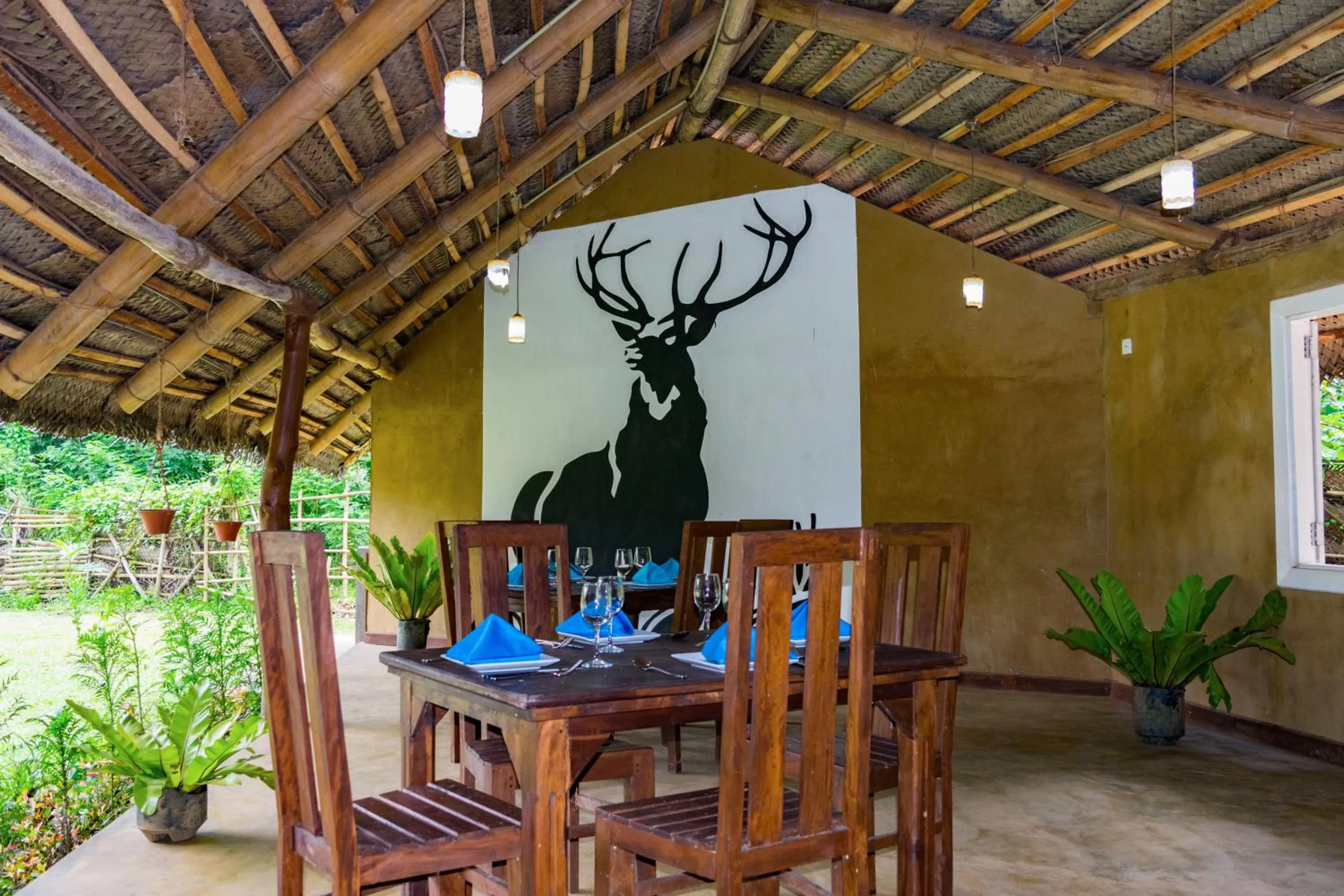 Restaurant/places to eat in Kandy Cabana