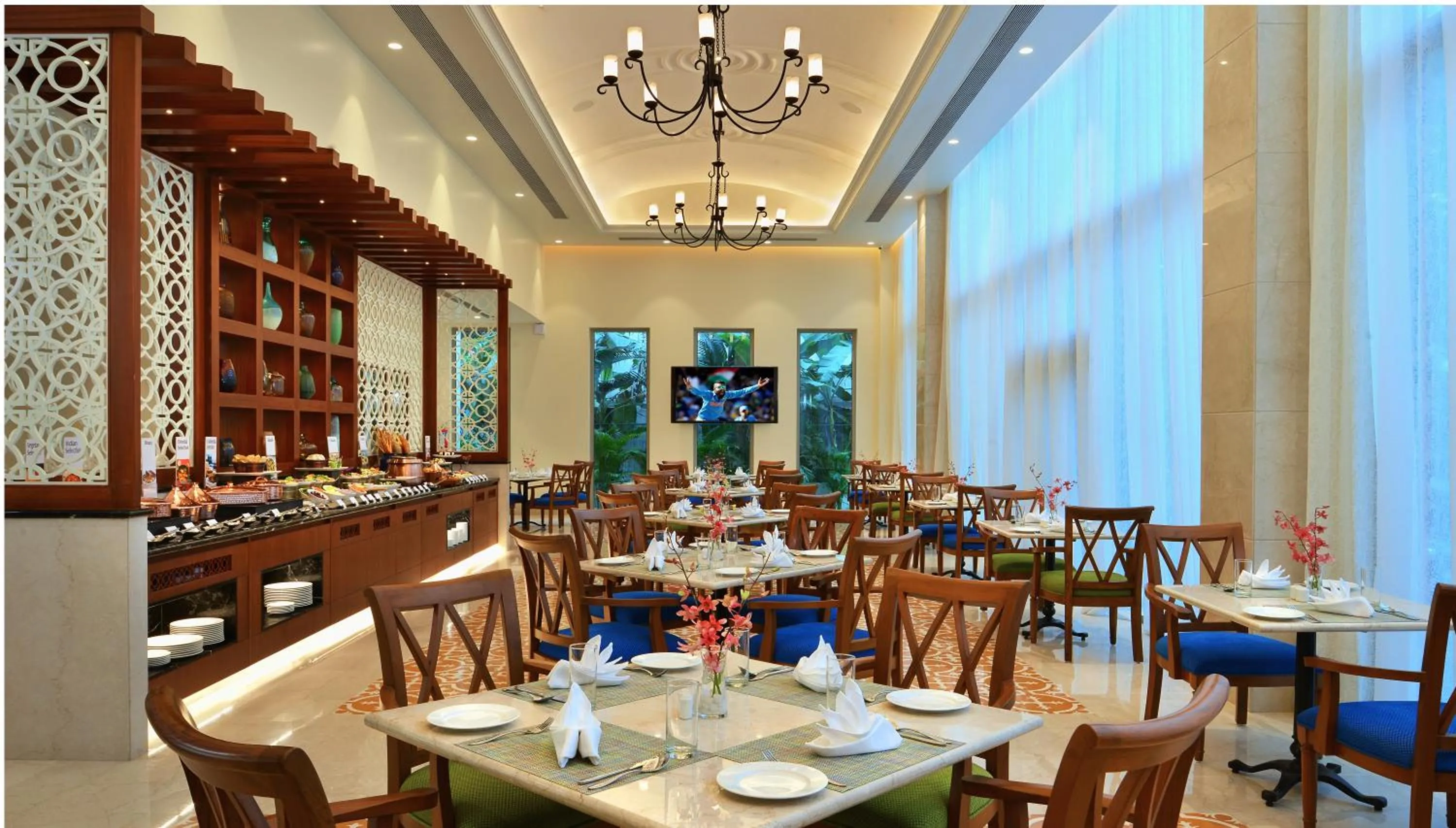 Restaurant/places to eat in Fortune Miramar, Goa - Member ITC Hotels' Group
