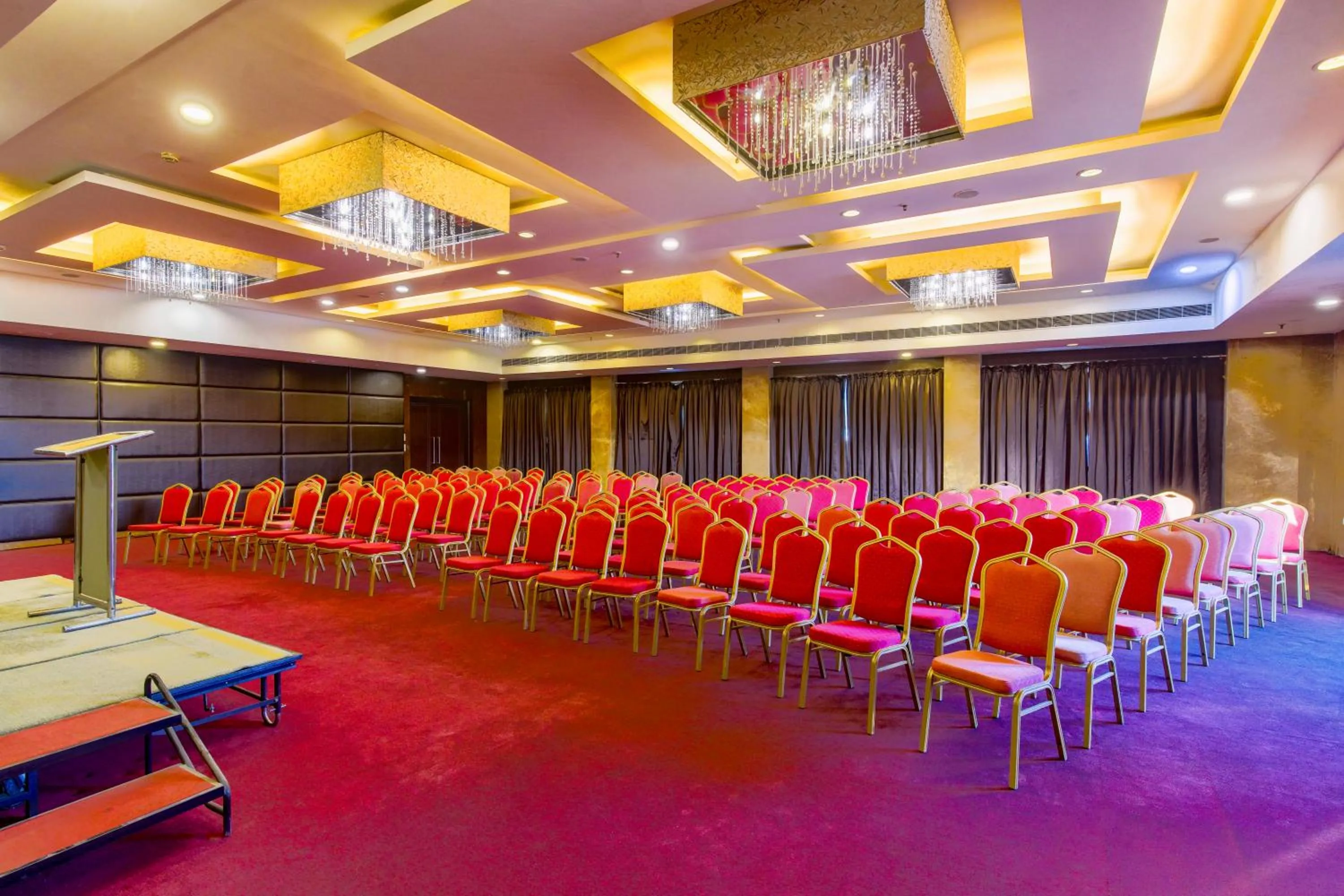 Meeting/conference room in Gis Select Banjara Hill