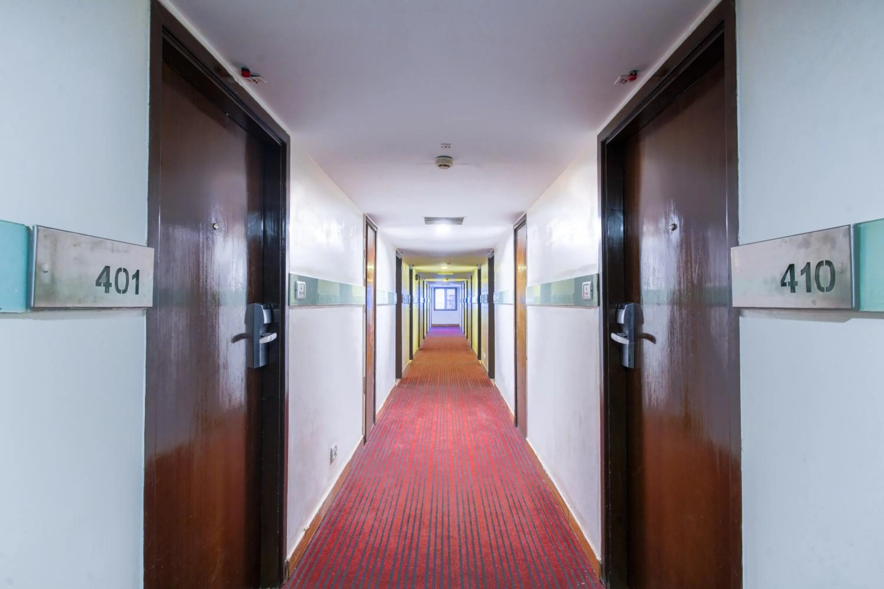 Gis Select Banjara Hill