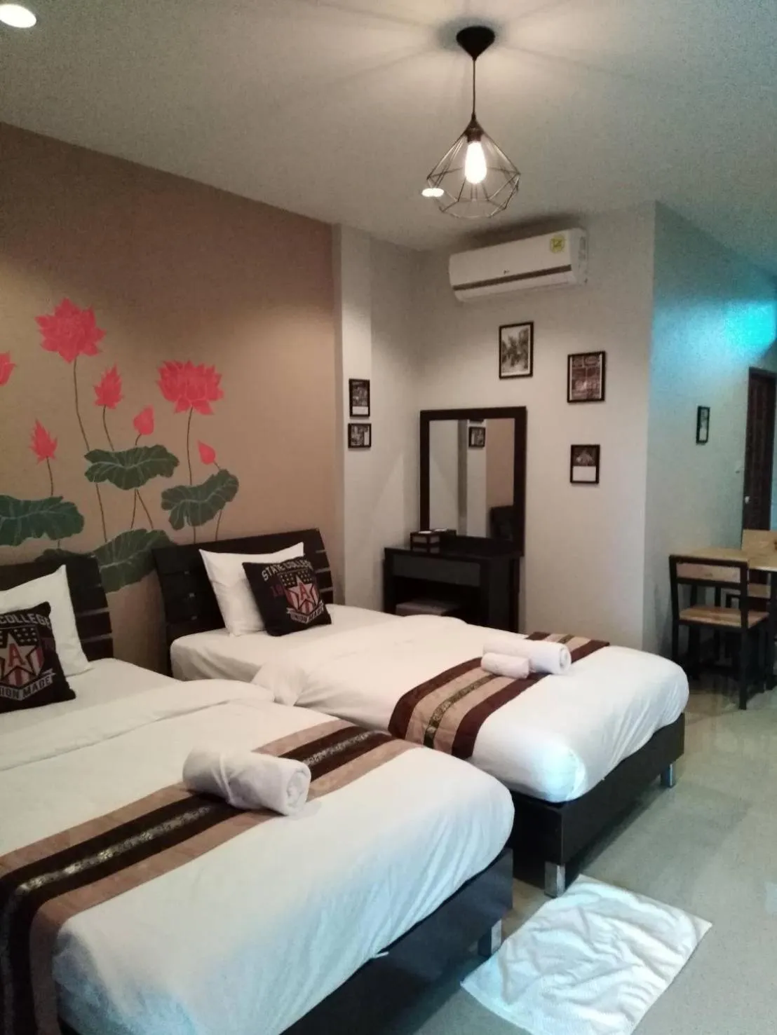 Bedroom, Bed in The Lofthouse Sansai