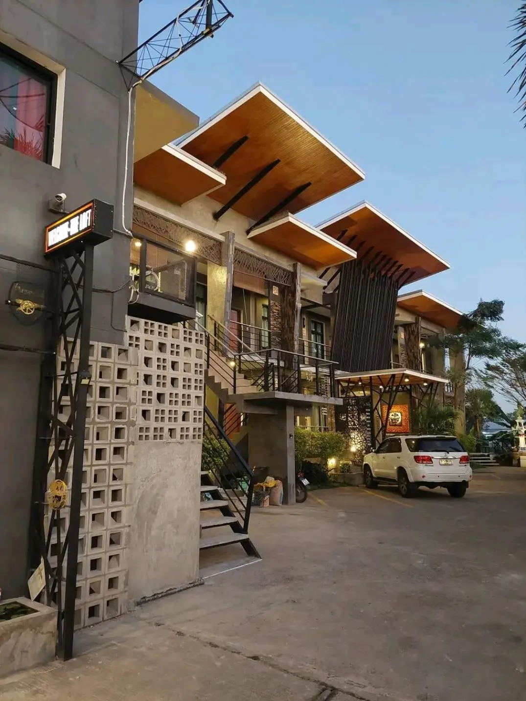 Parking in The Lofthouse Sansai