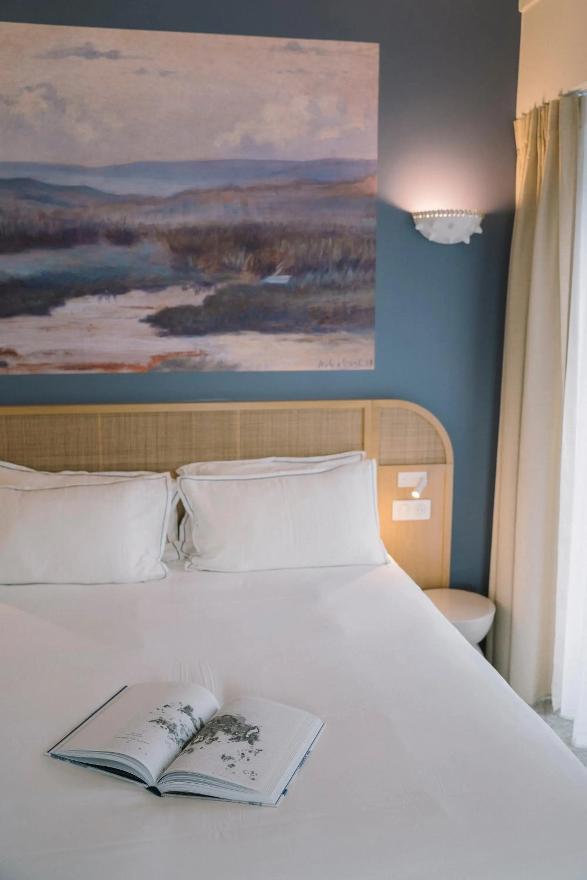 King Room with Sea View in Hôtel Les Grands Voyageurs