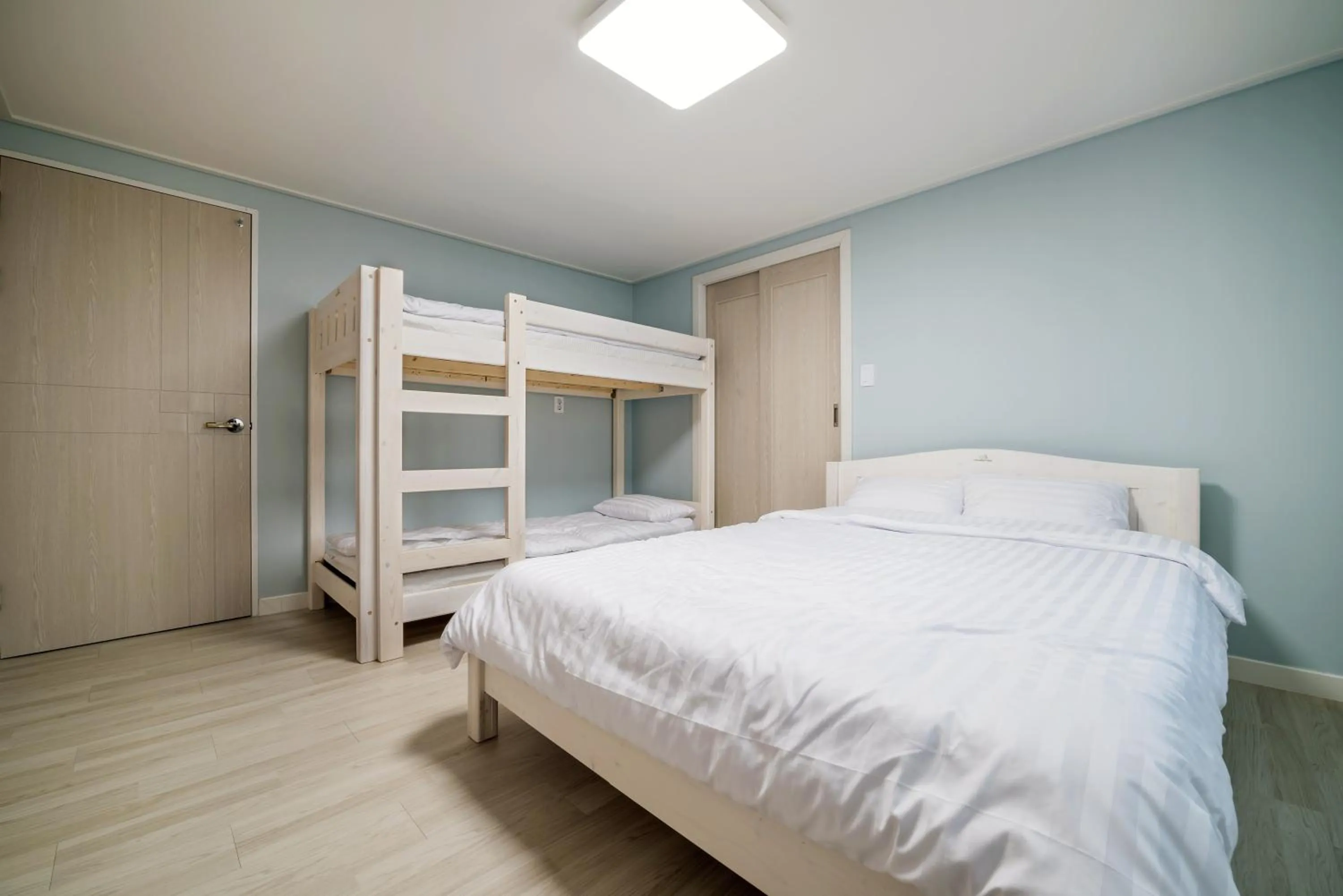 bunk bed, Bed in DreamTrip Guesthouse