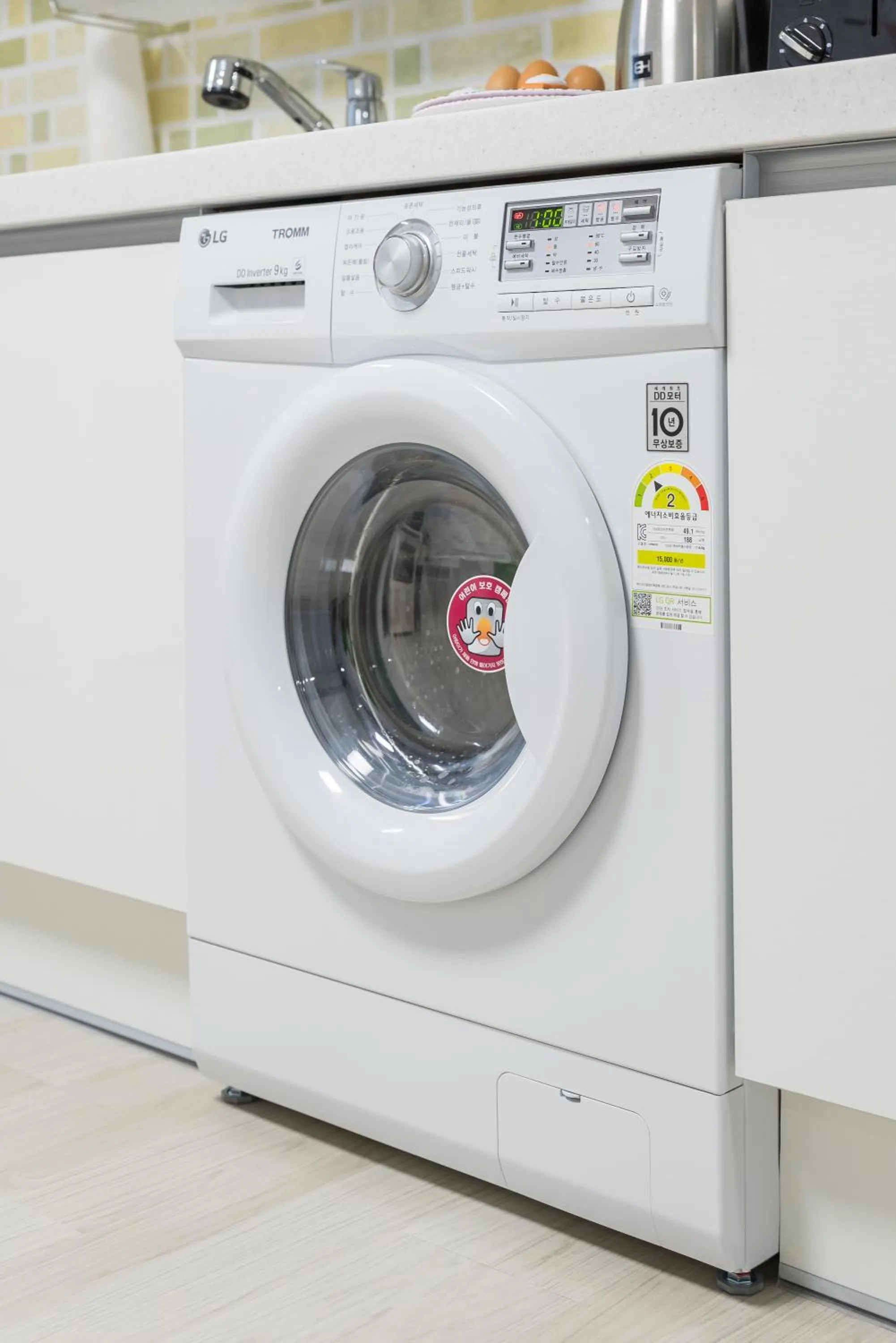 Communal kitchen in DreamTrip Guesthouse