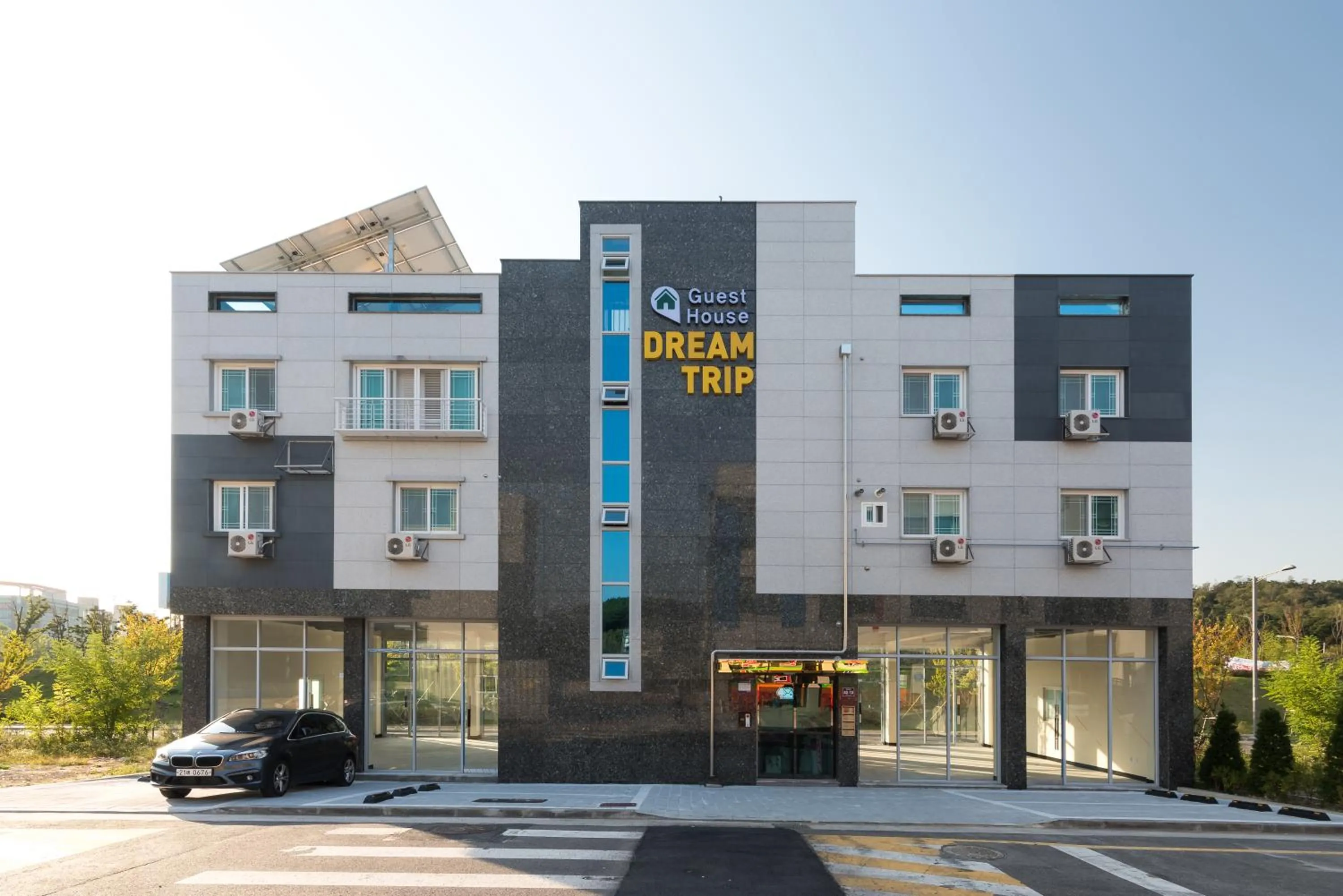 Facade/entrance in DreamTrip Guesthouse