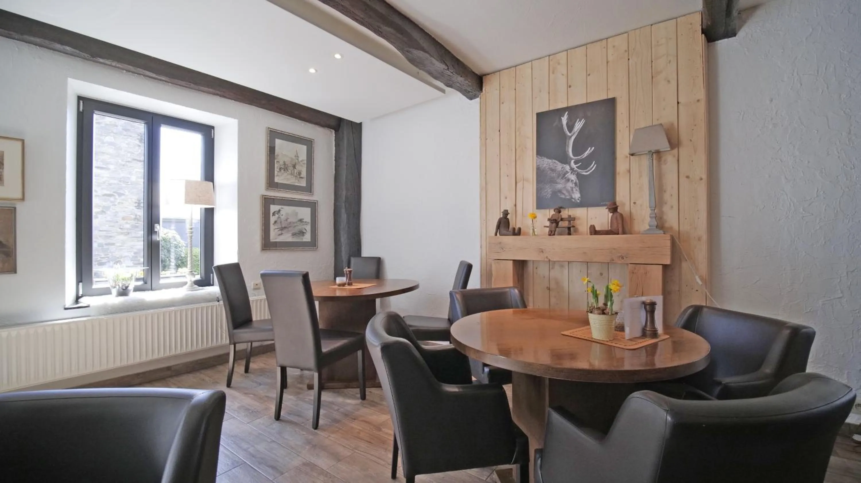 Restaurant/places to eat in Auberge la Hutte Lurette