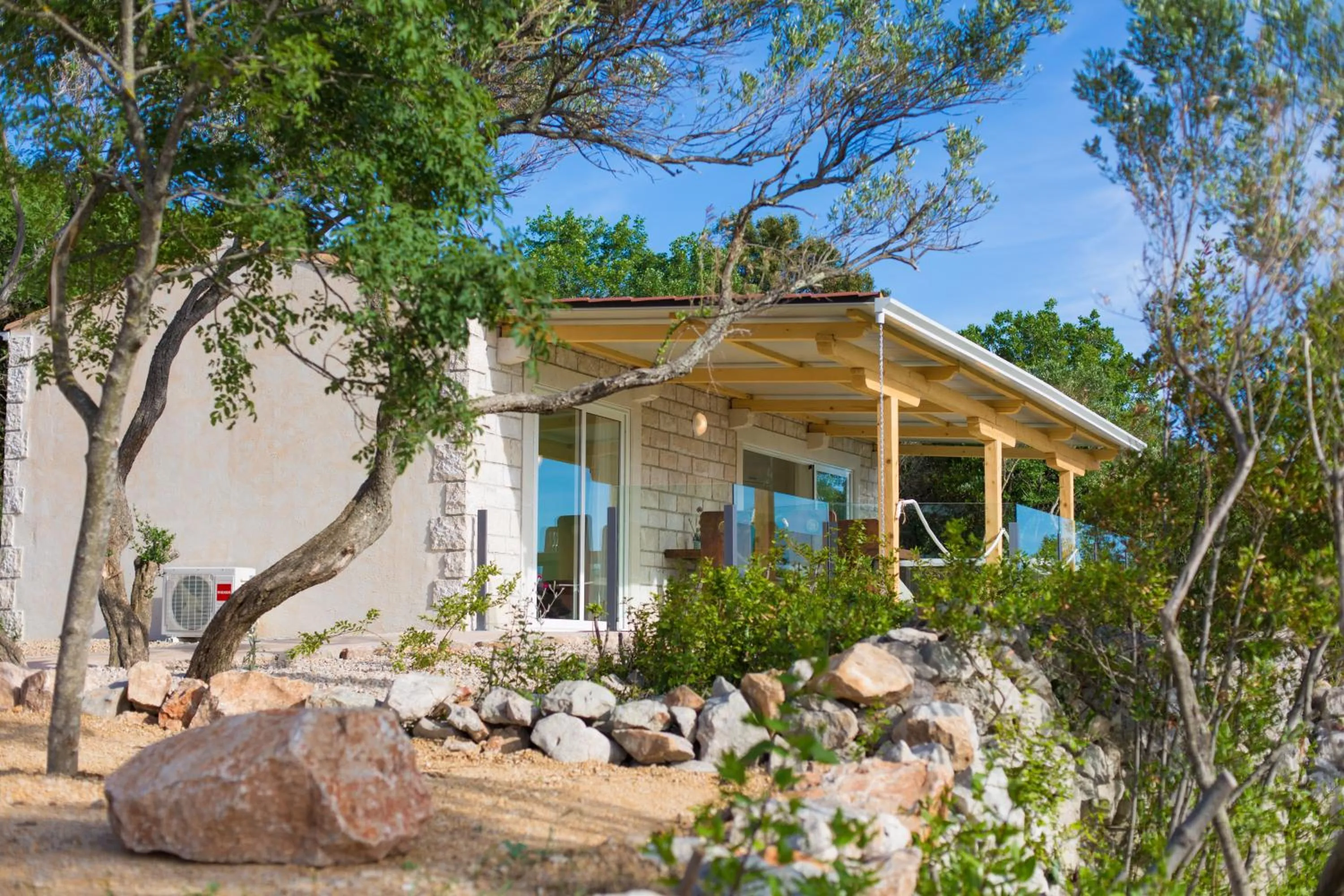 Luxury Holiday Home with Jacuzzi and Terrace in Holiday Homes Kanajt