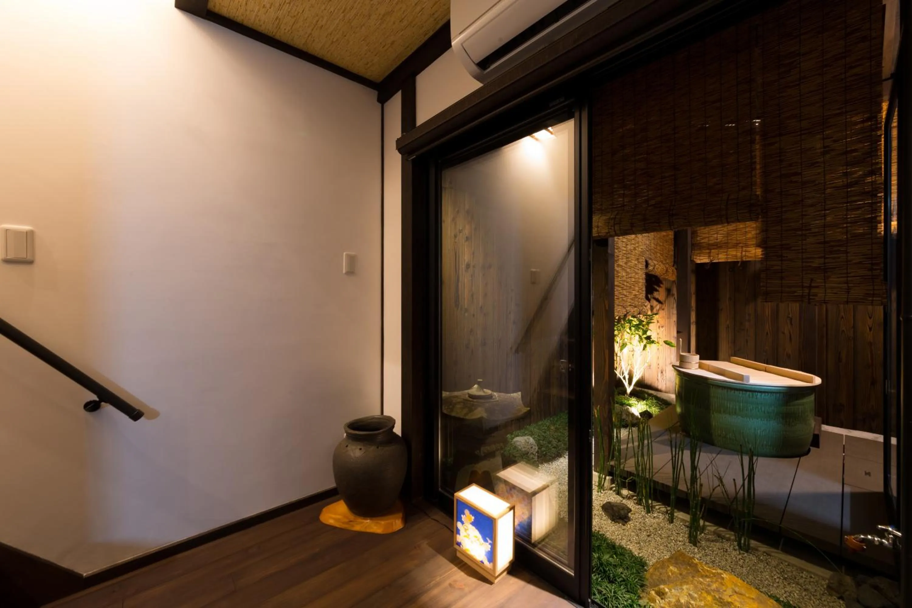 Bathroom in Kyotoya Tsuki no Yu Bettei