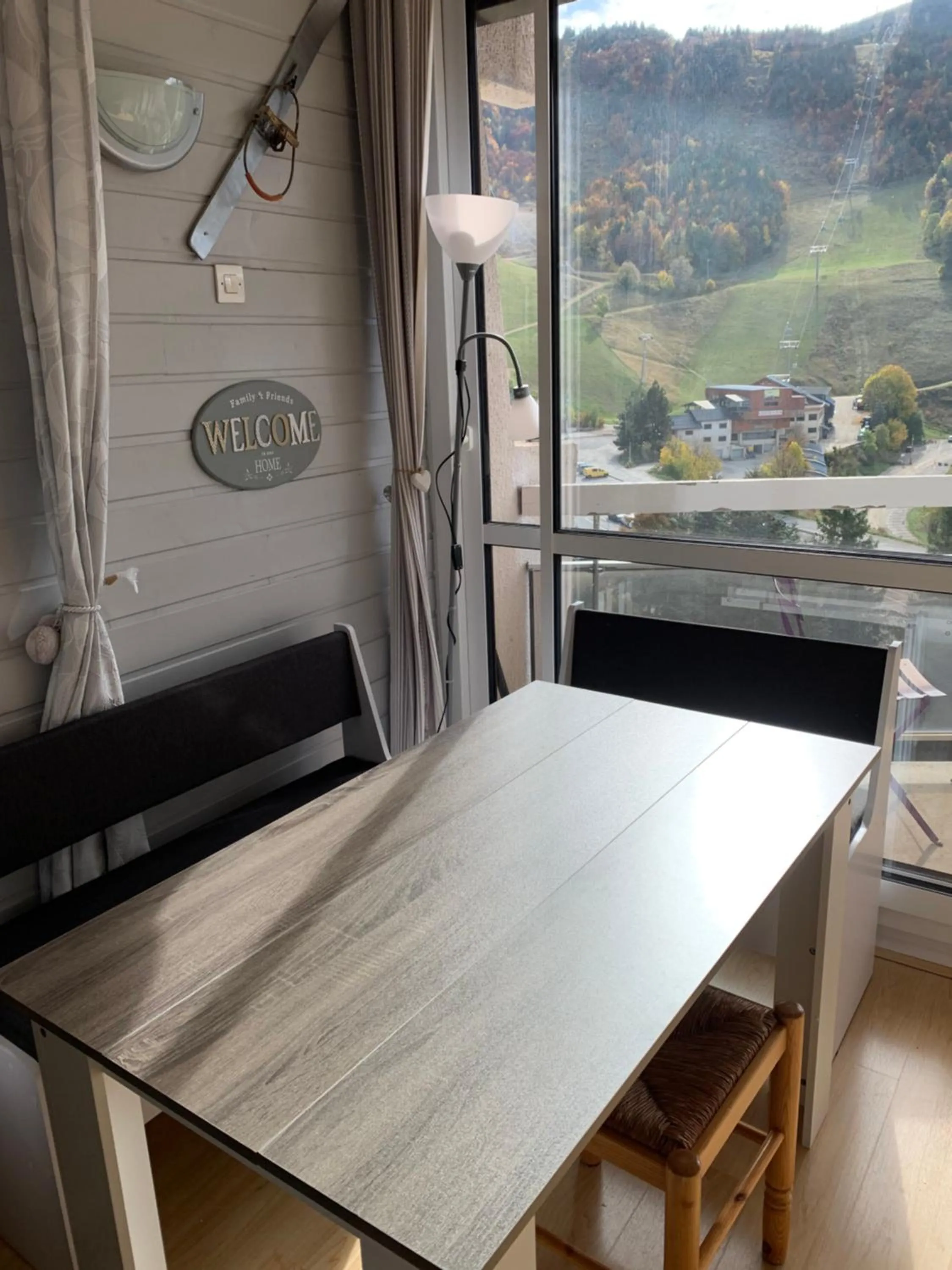 Avec balcon, au pied des pistes et randos