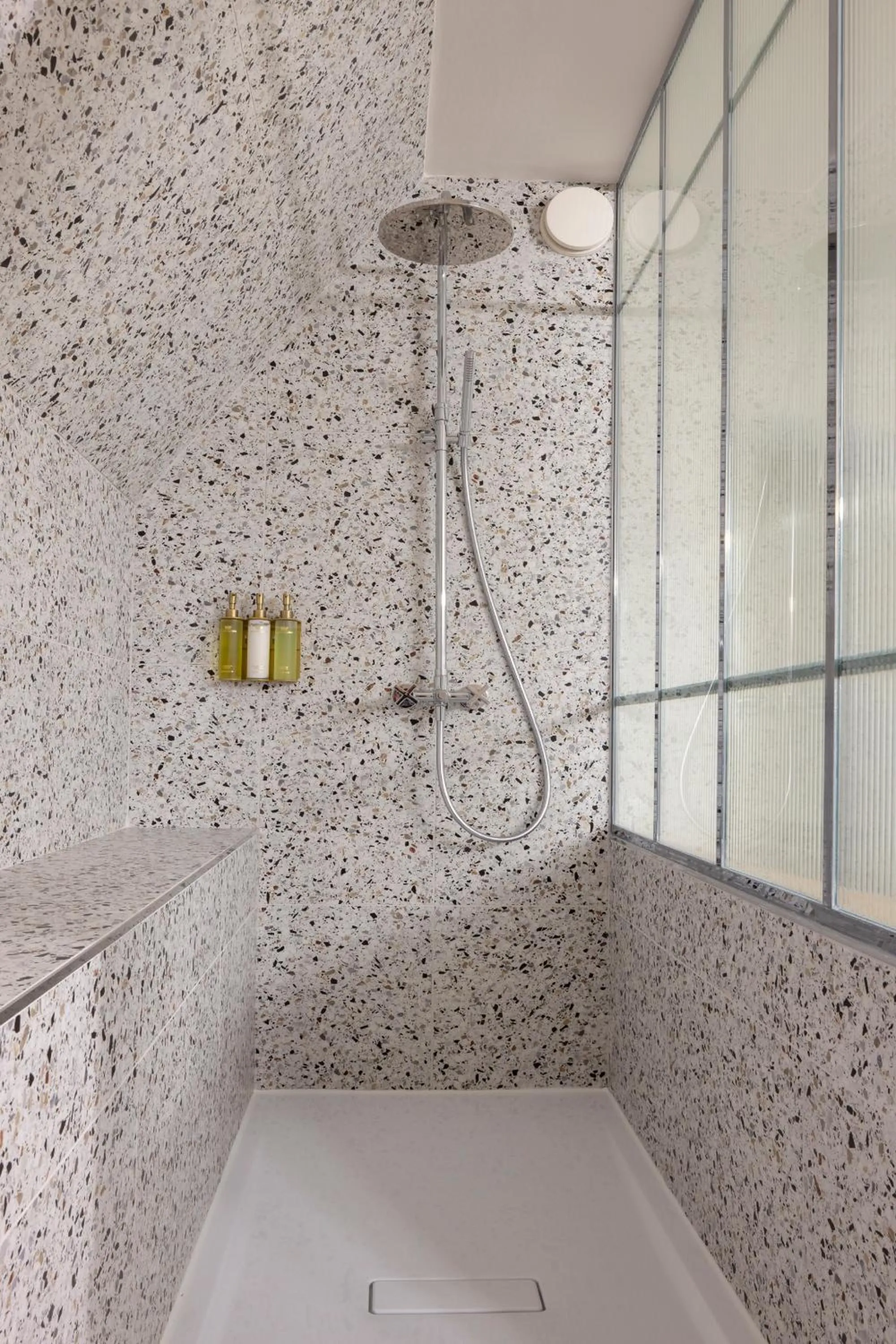 Shower in Briqueterie Champagne, A Beauvallon Hotel & Spa