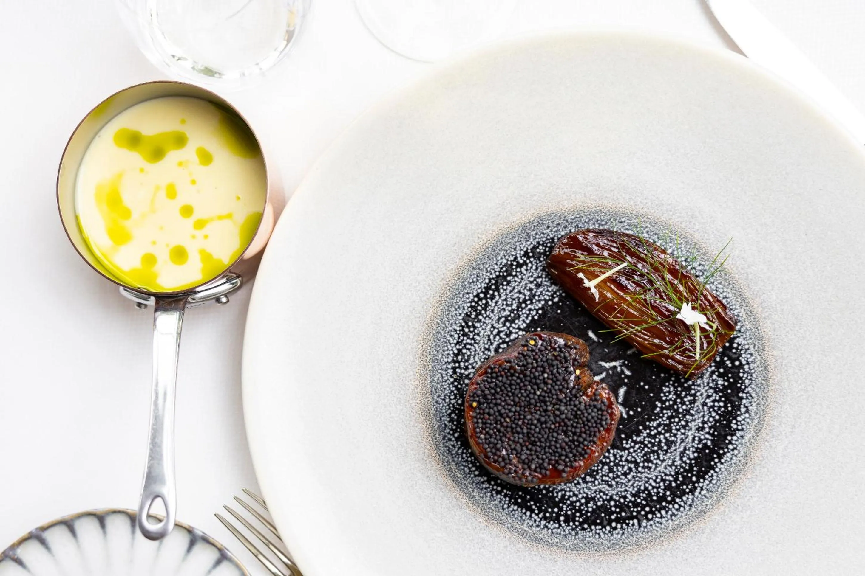 Food in Briqueterie Champagne, A Beauvallon Hotel & Spa