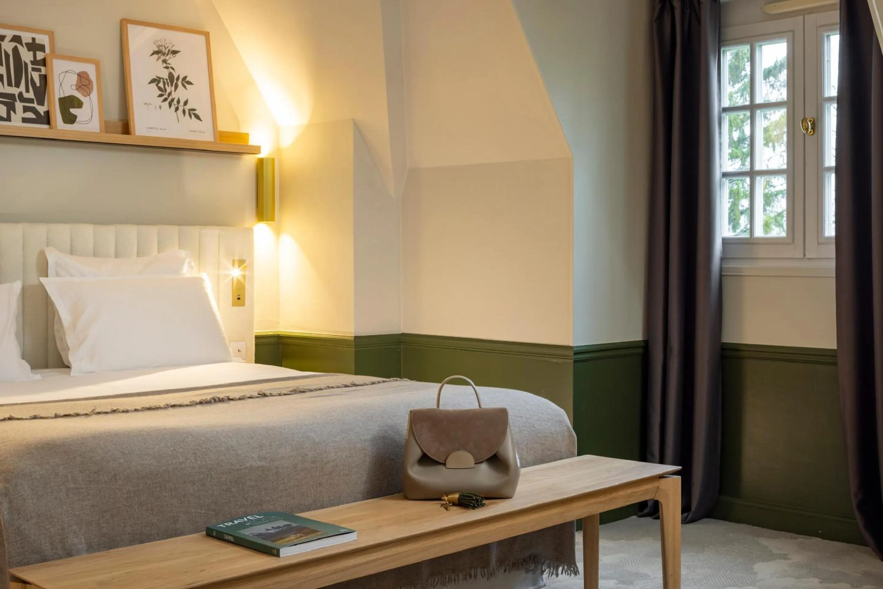 Bed in Briqueterie Champagne, A Beauvallon Hotel & Spa