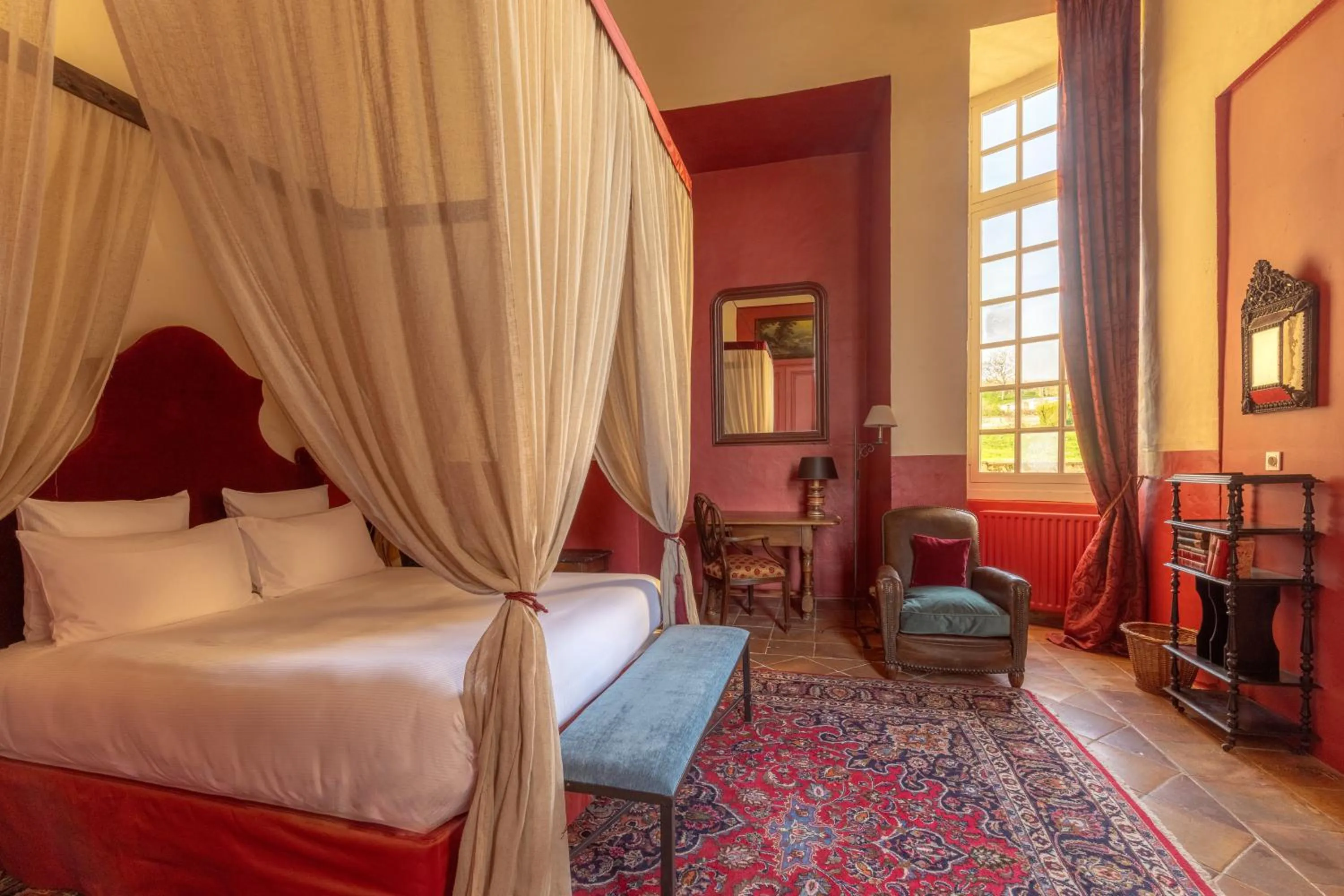 Bed in Le Château d'Etoges - Champagne