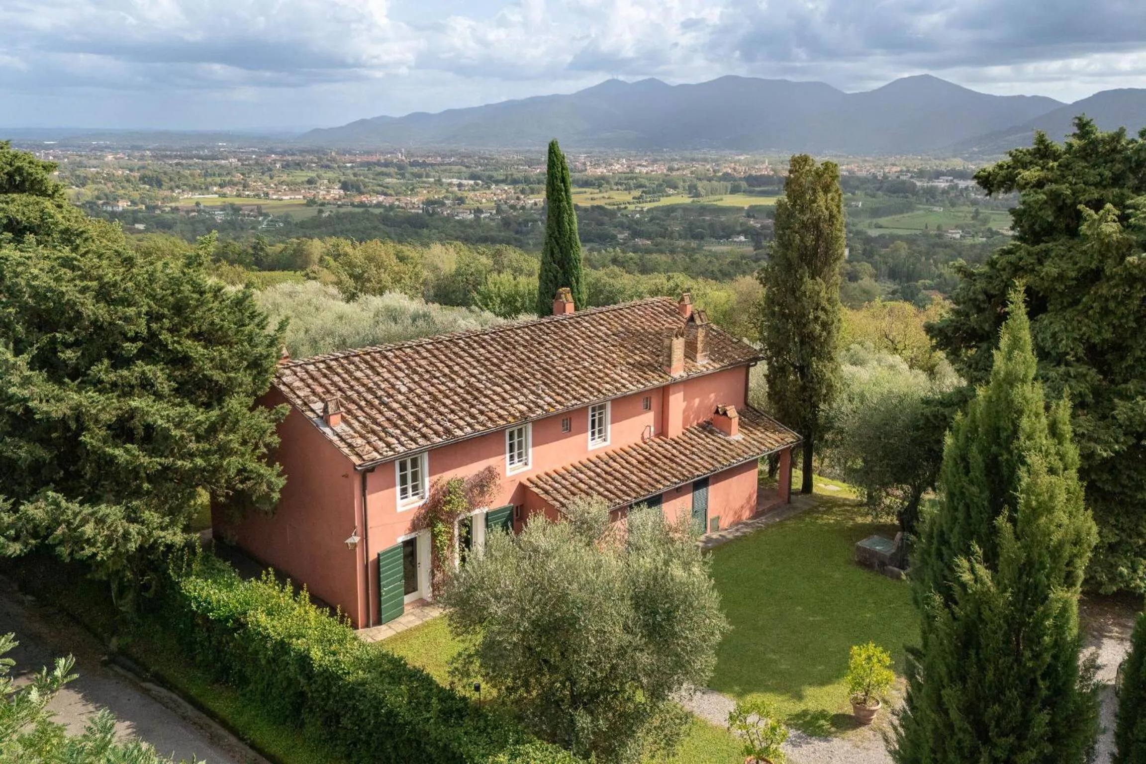 Il Vignale by Salogi Villas