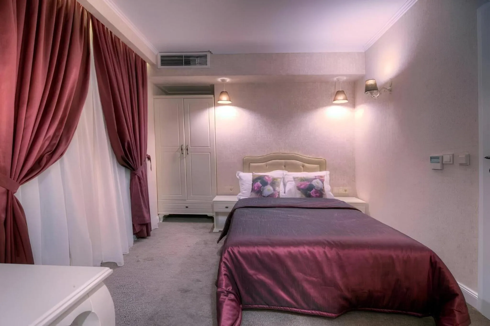 Bed in Family Hotel Agoncev