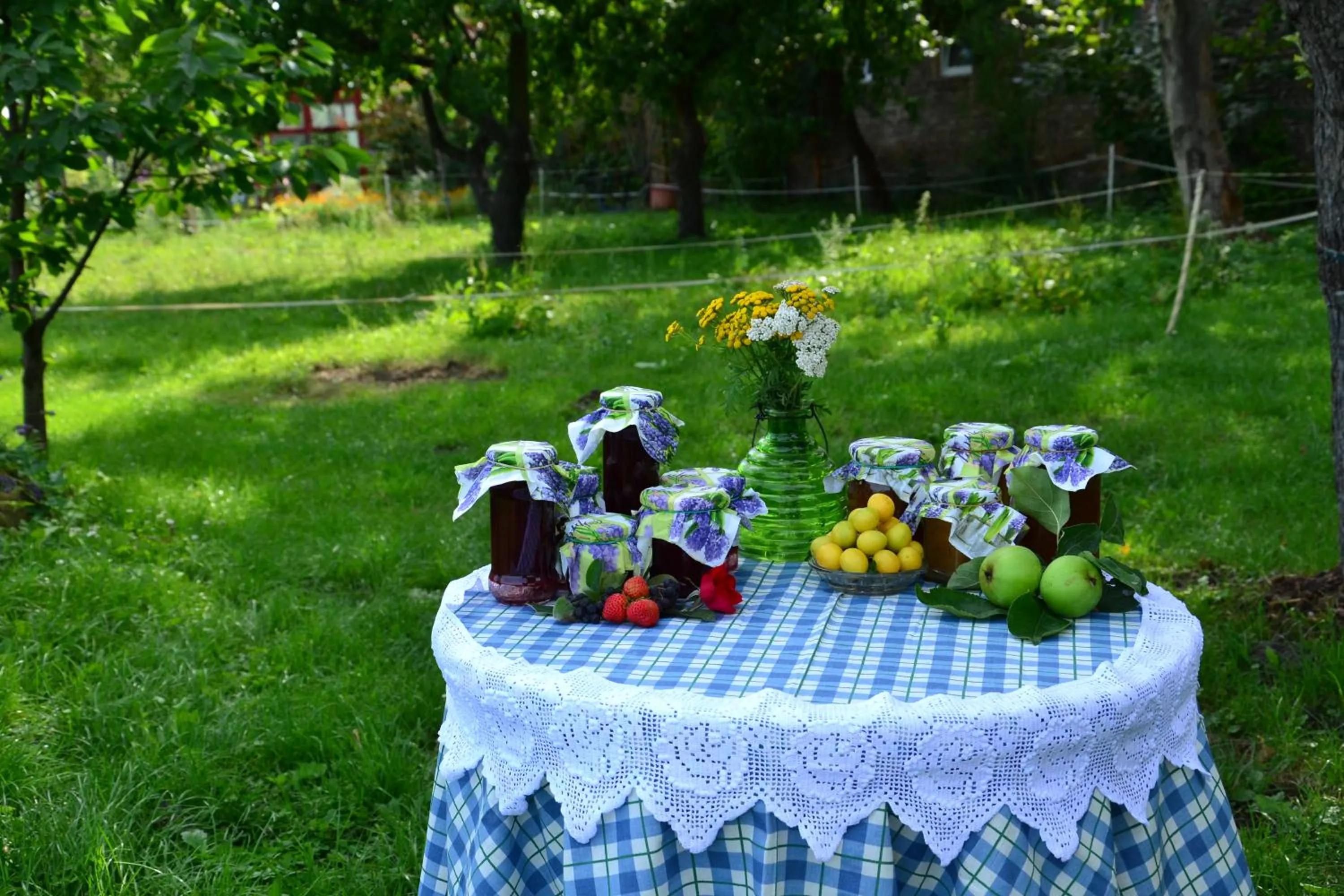 Food and drinks in Garni Hotel Lavendelhof