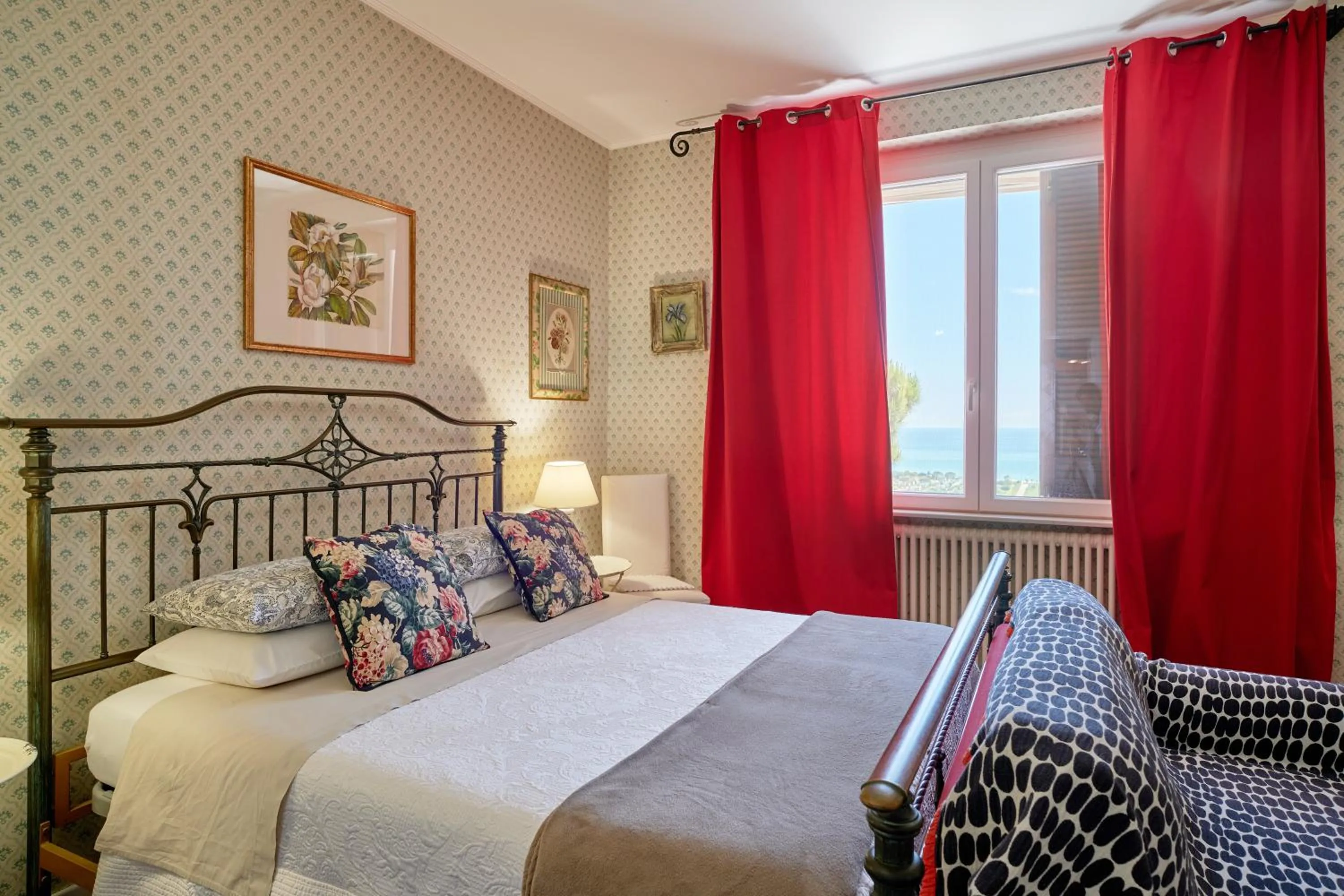 Photo of the whole room, Bed in B&B La Casa di Era